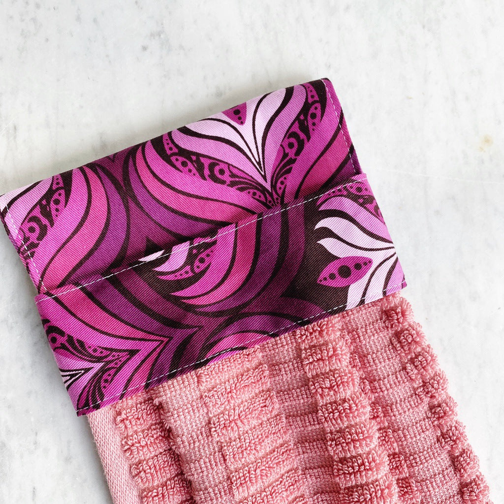 Retro 70s lover's, no button, hanging kitchen hand towel.
