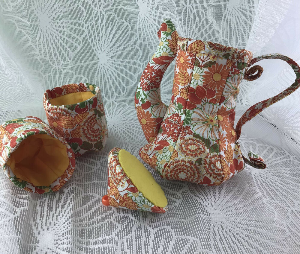 Tall Fabric Teapot 70’s Orange Daisy