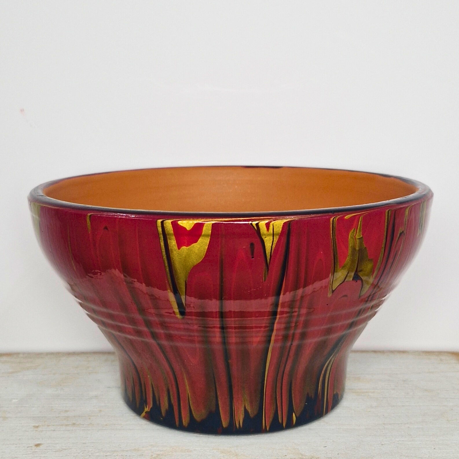 Hand Painted Terracotta Pot 15cm Magenta Gold