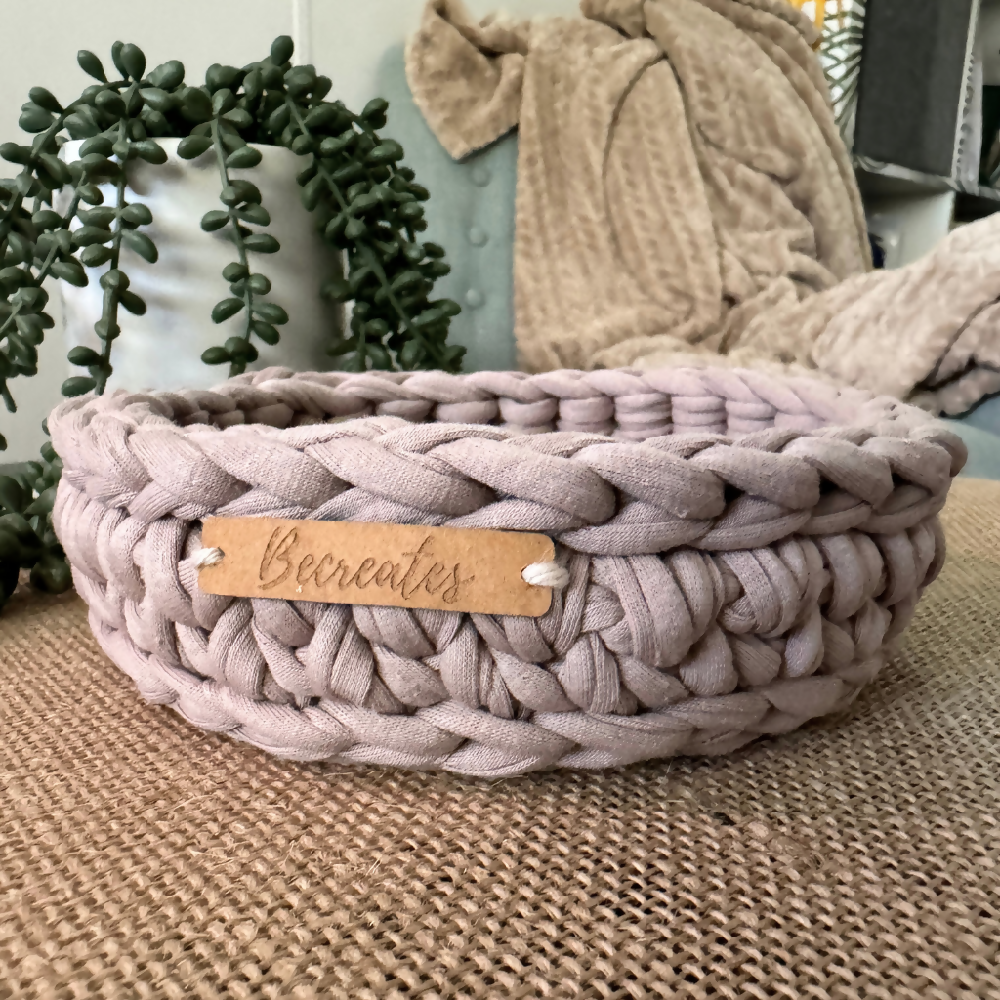 Natural-beige-small-handmade-basket (2)