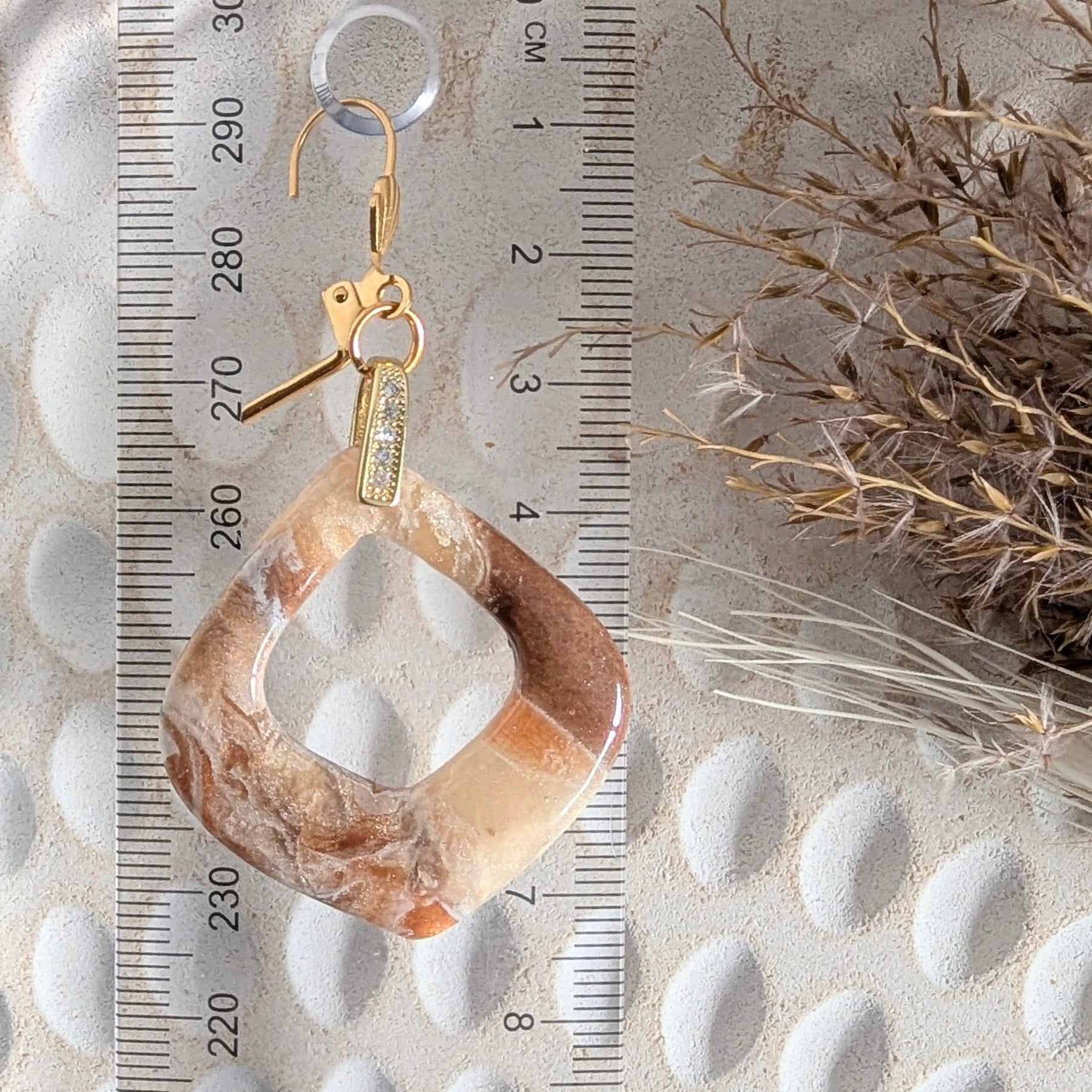 Stone Look Earrings Finished in Gold. Free shipping.