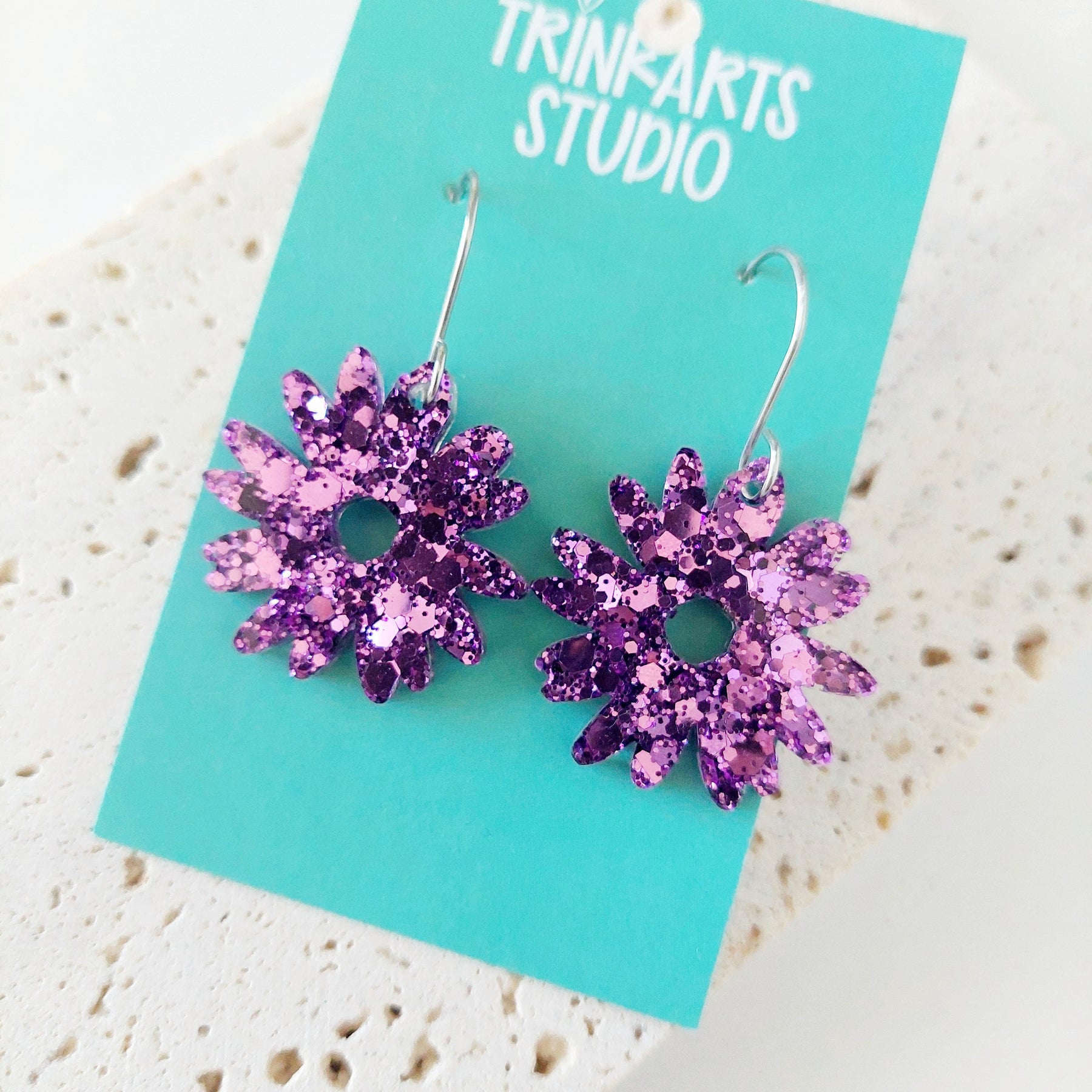 Daisy Earrings - Glitter Resin Dangle Earrings