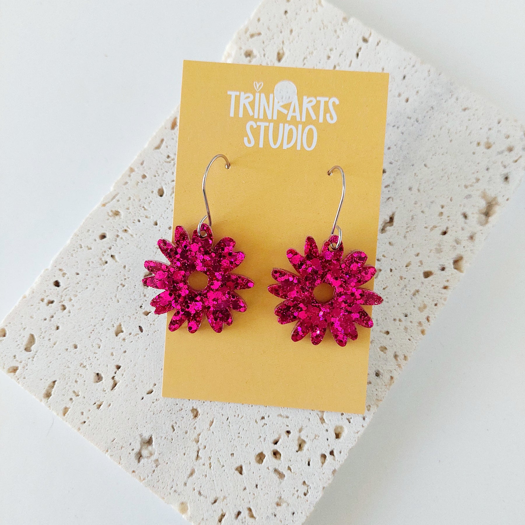 Daisy Earrings - Glitter Resin Dangle Earrings