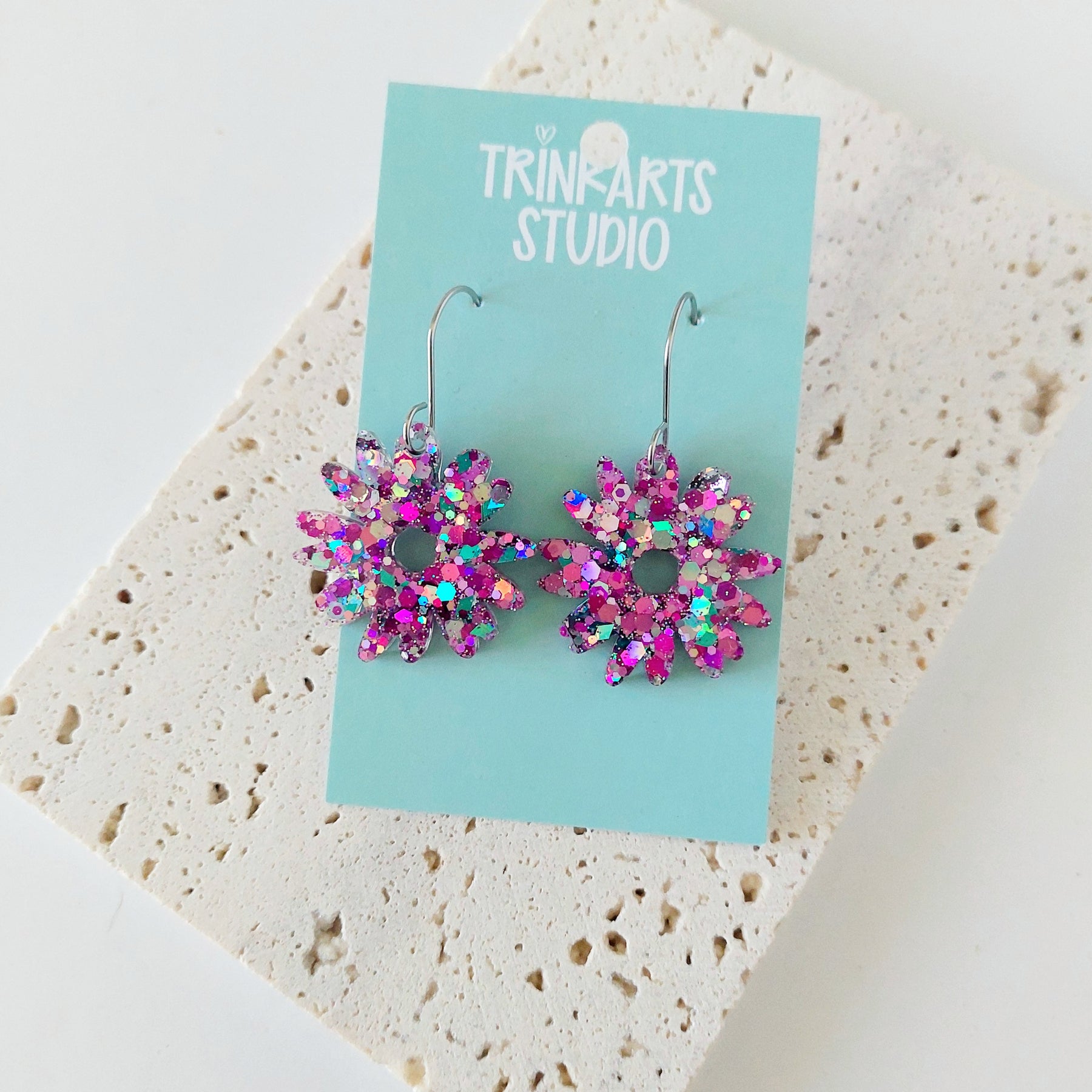 Daisy Earrings - Glitter Resin Dangle Earrings