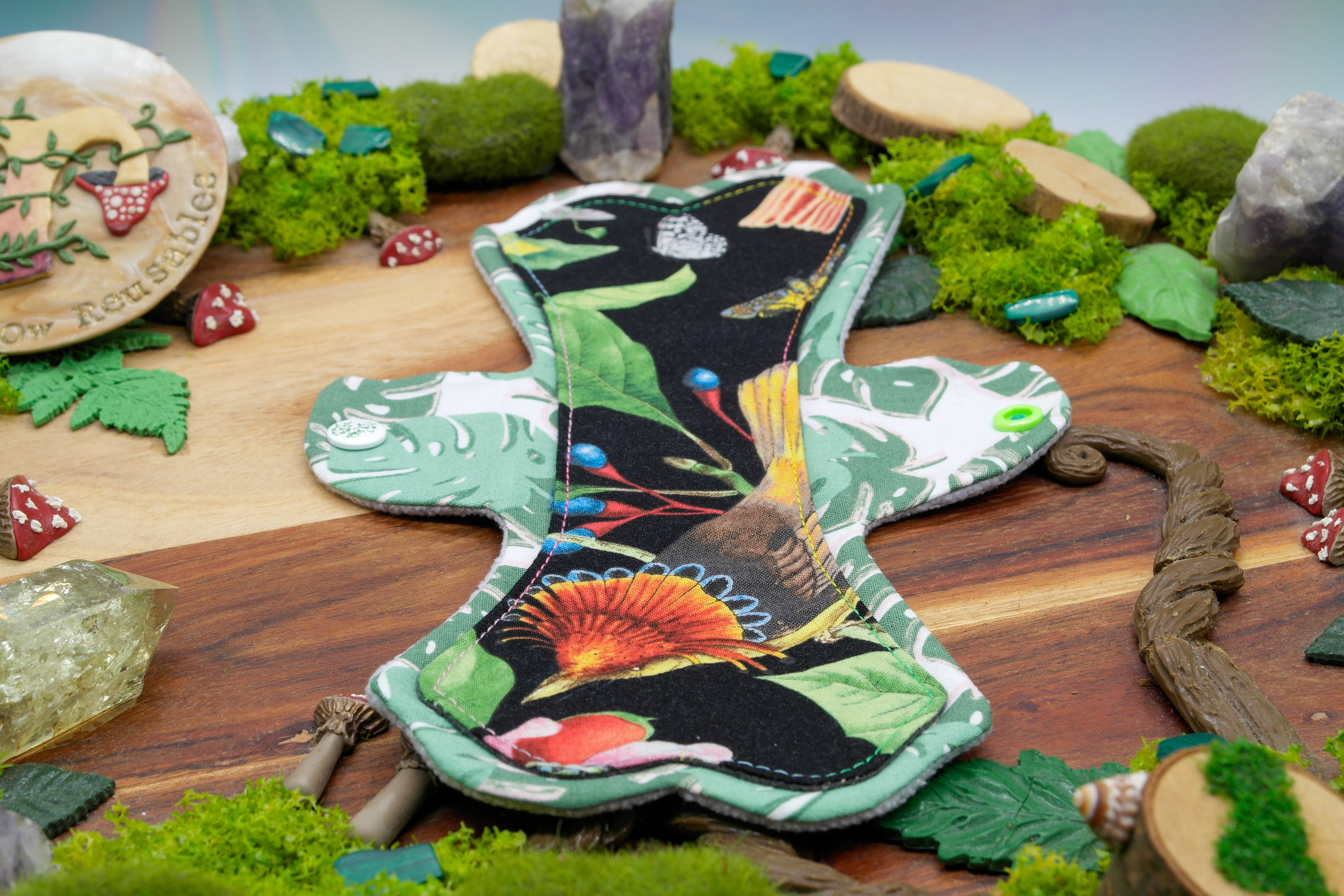 Period positive Reusable cloth pad 10" Moderate (LOA) - botanic garden