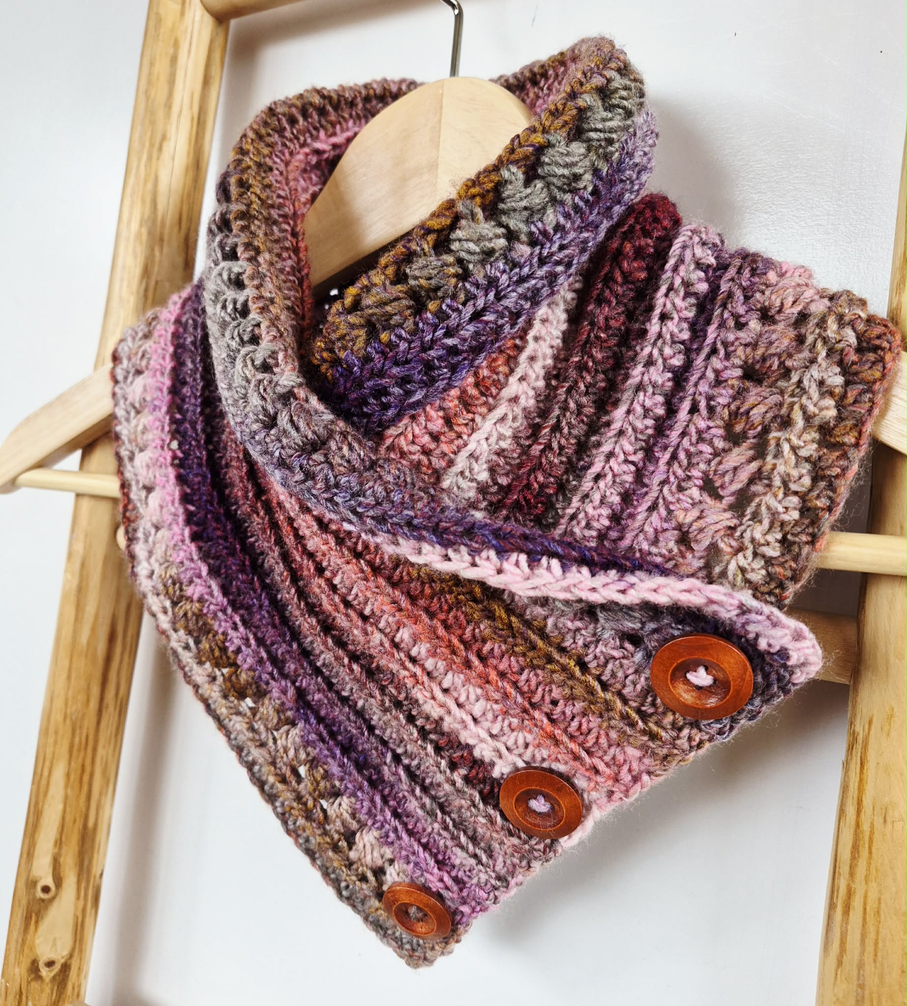 Ladies Neck warmer | Cowl | Scarf | Pink Toned | Adult | Vintage | Crochet | Buttoned