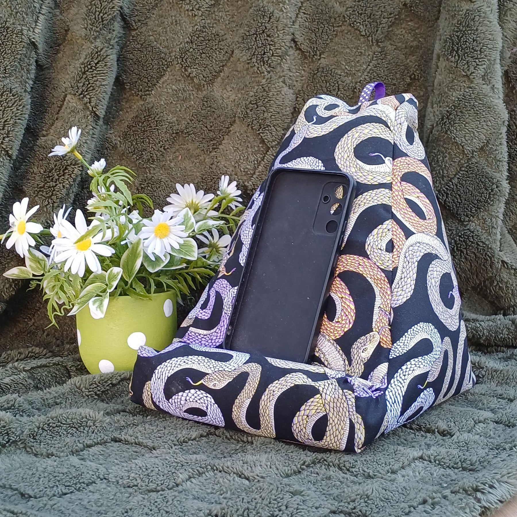 Snake Design Pillow to suit Book and Tablet