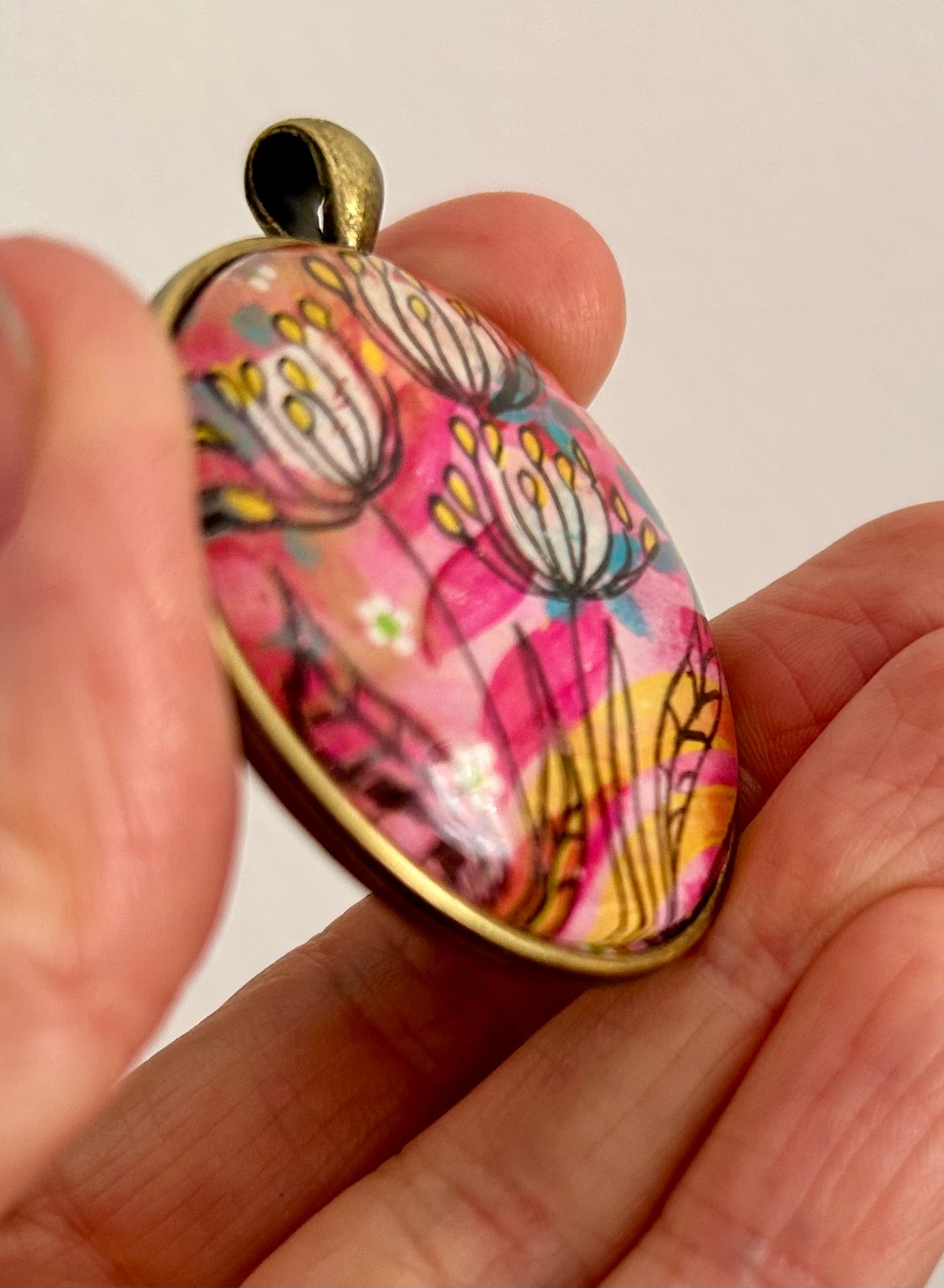 Hand-painted necklace : Pocket Wildflowers