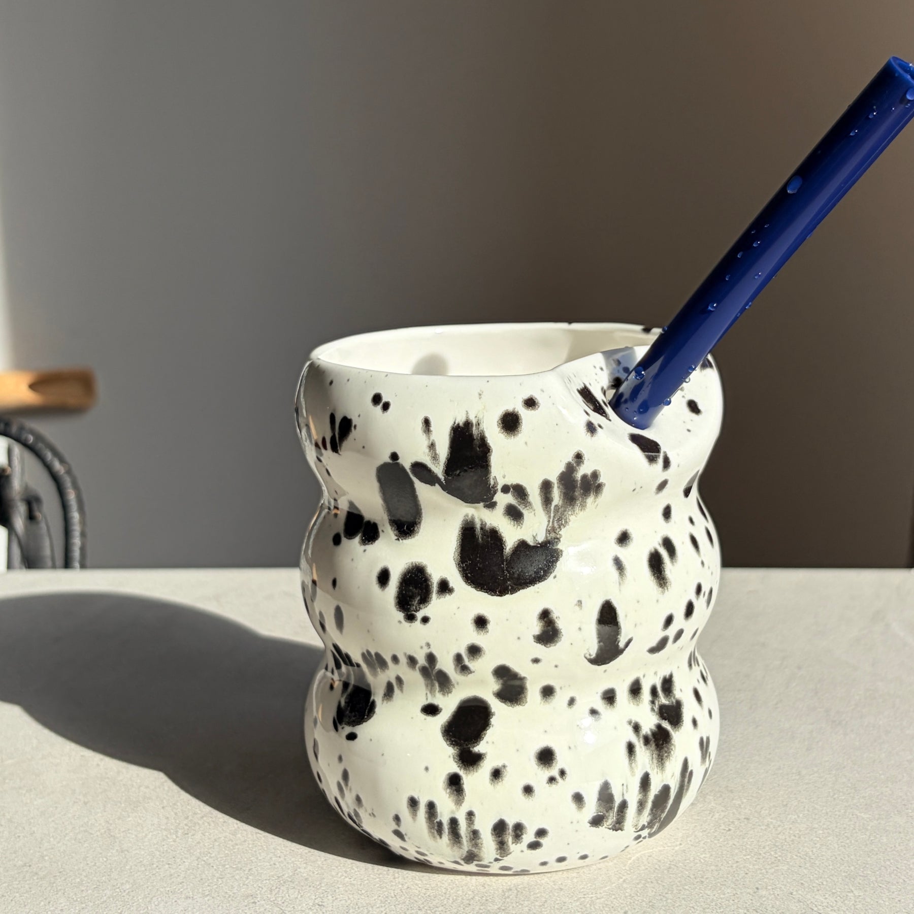 Handcrafted Porcelain Tumbler with Silicon Straw, 600mL Bubble Cup in Dalmatian Glaze