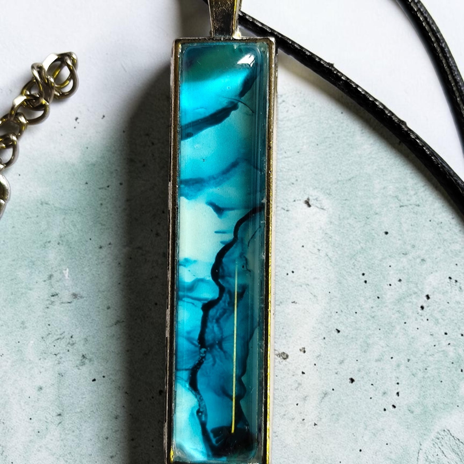 Teal Alcohol Ink Pendant Necklace – Wearable Art