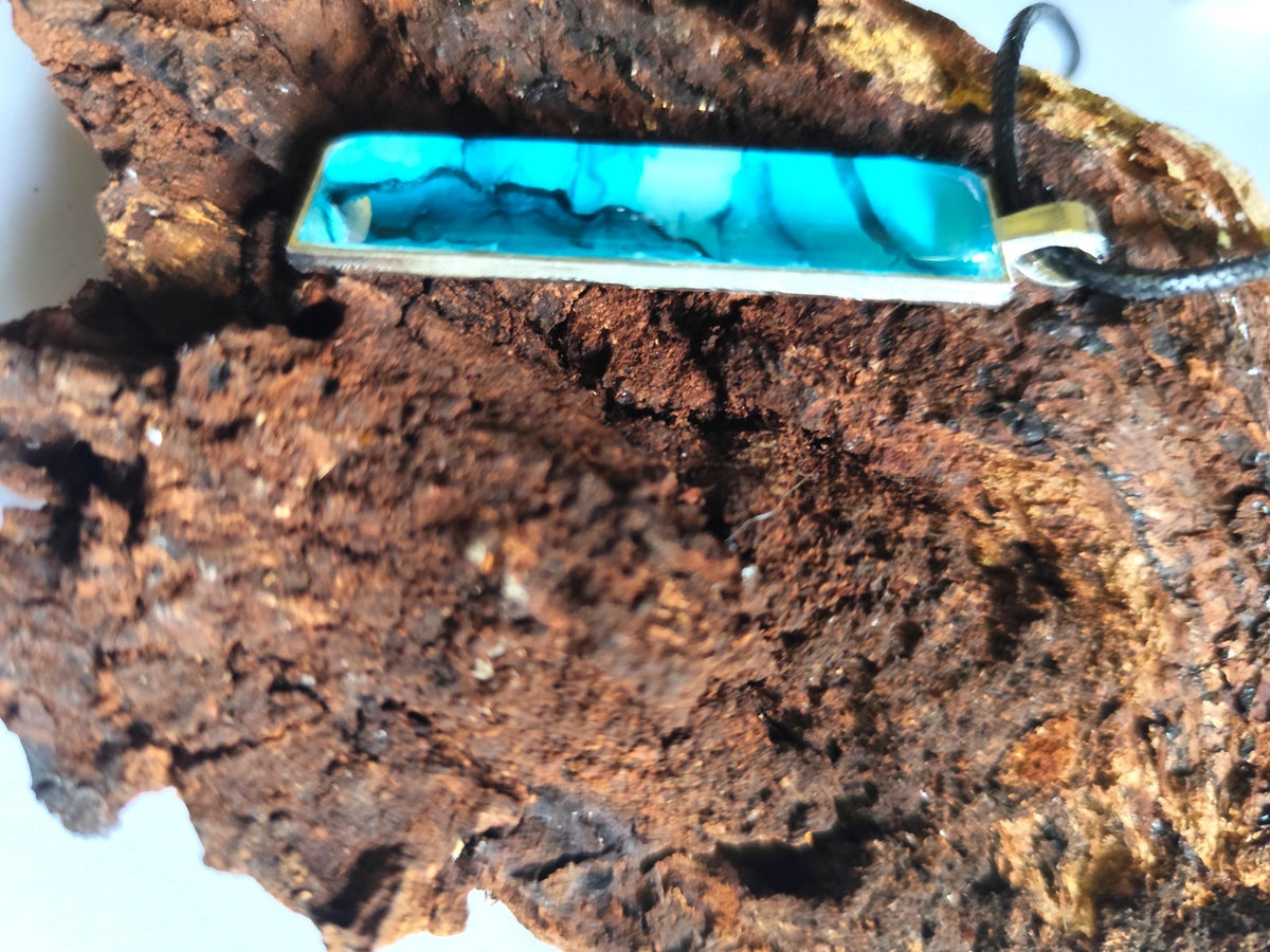 Teal Alcohol Ink Pendant Necklace – Wearable Art
