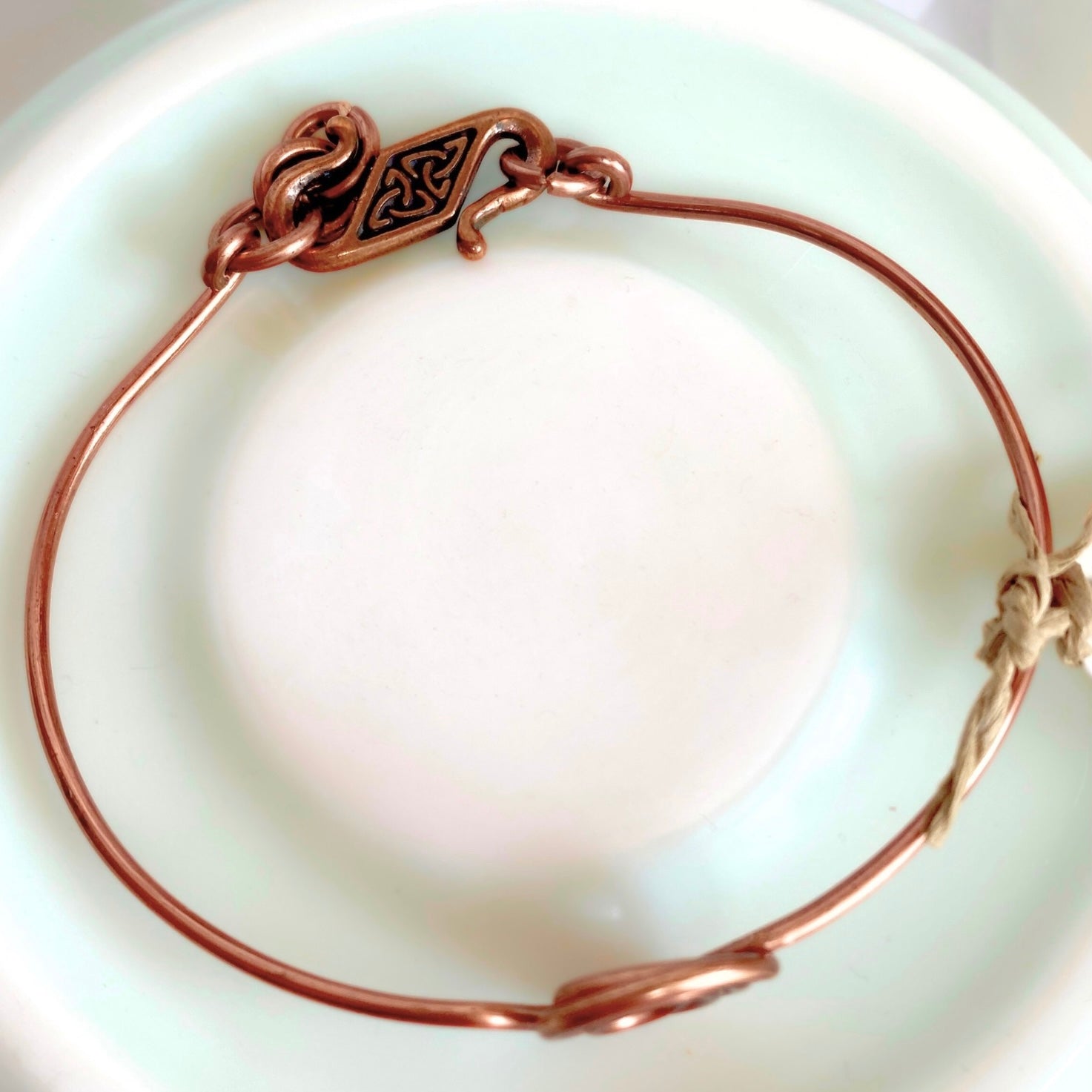 Simple antique copper spiral bracelet | Bangle with Triquetra clasp | Celtic-inspired jewellery