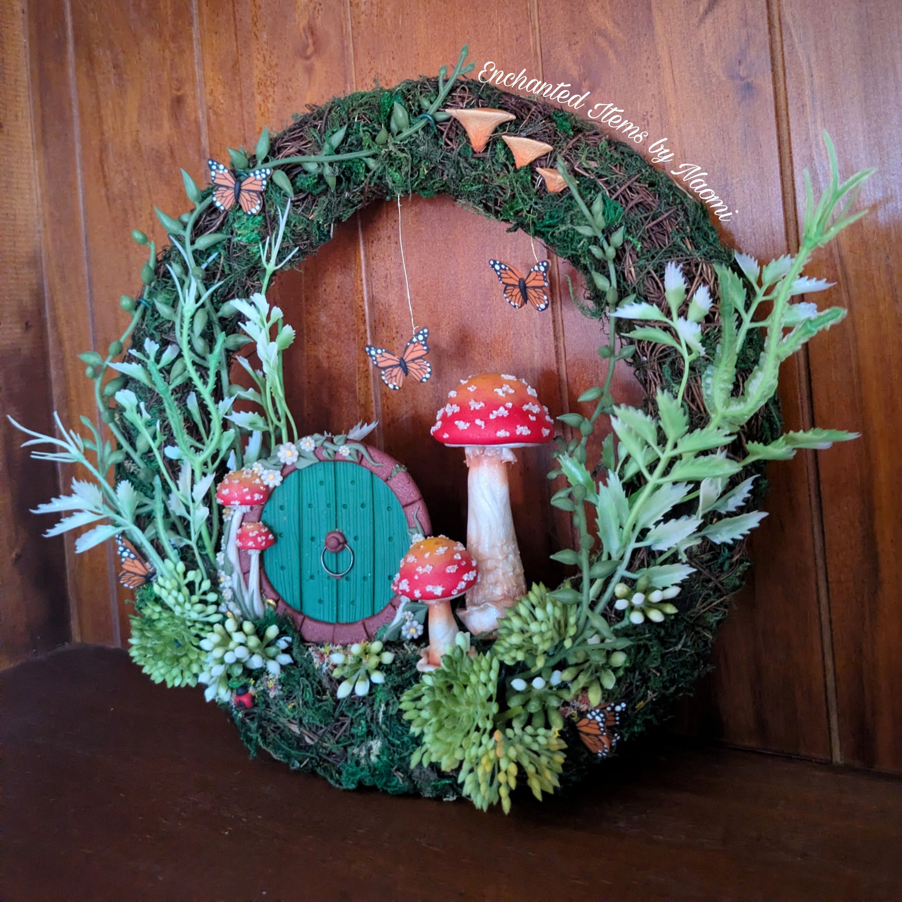 Hobbit Door & Amanita Mushroom Wreath – Enchanted Forest Decor