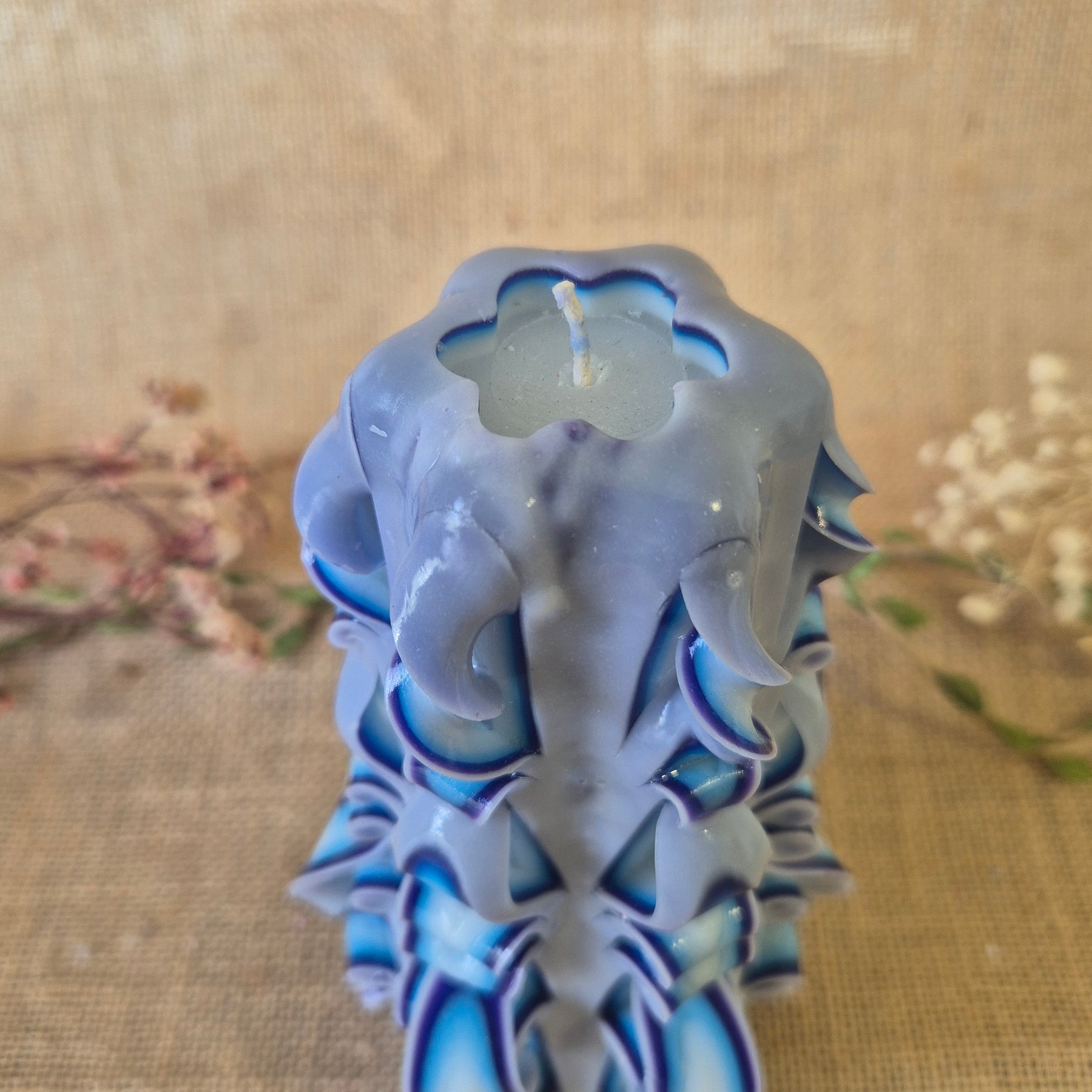 White and Blue 16cm