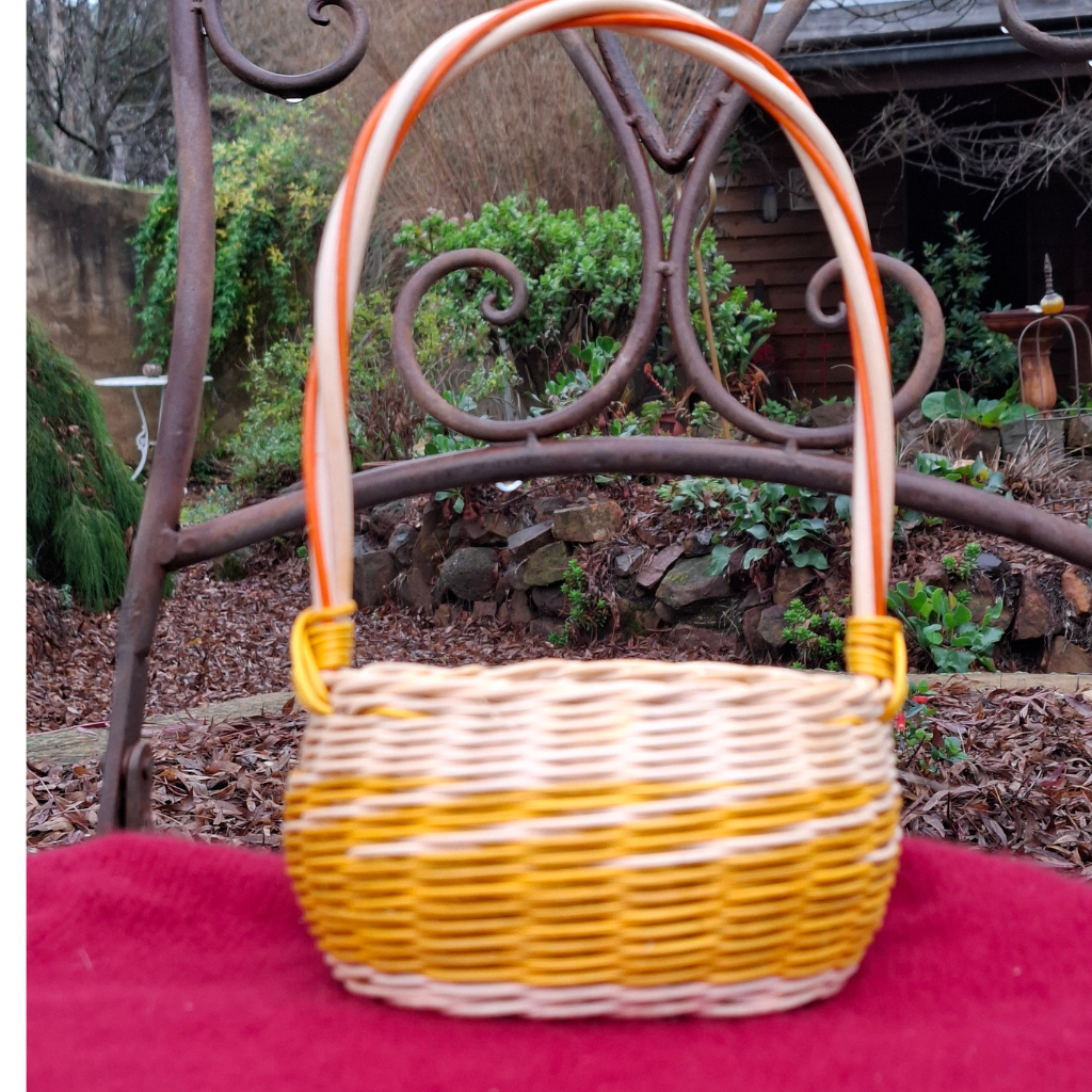 Small handled basket