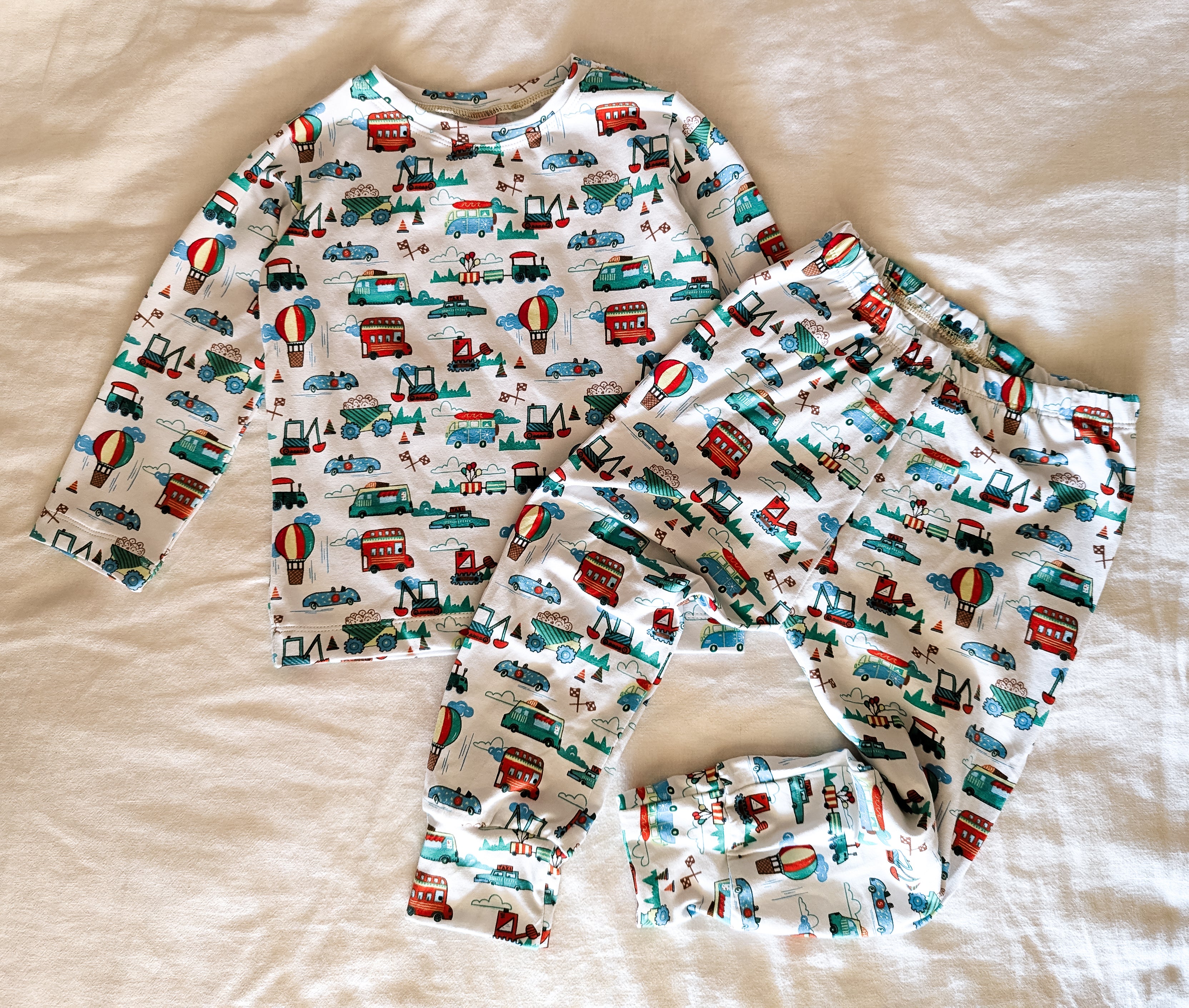 95% cotton kids loungewear long sleeve and pants set sizes 1 to 10