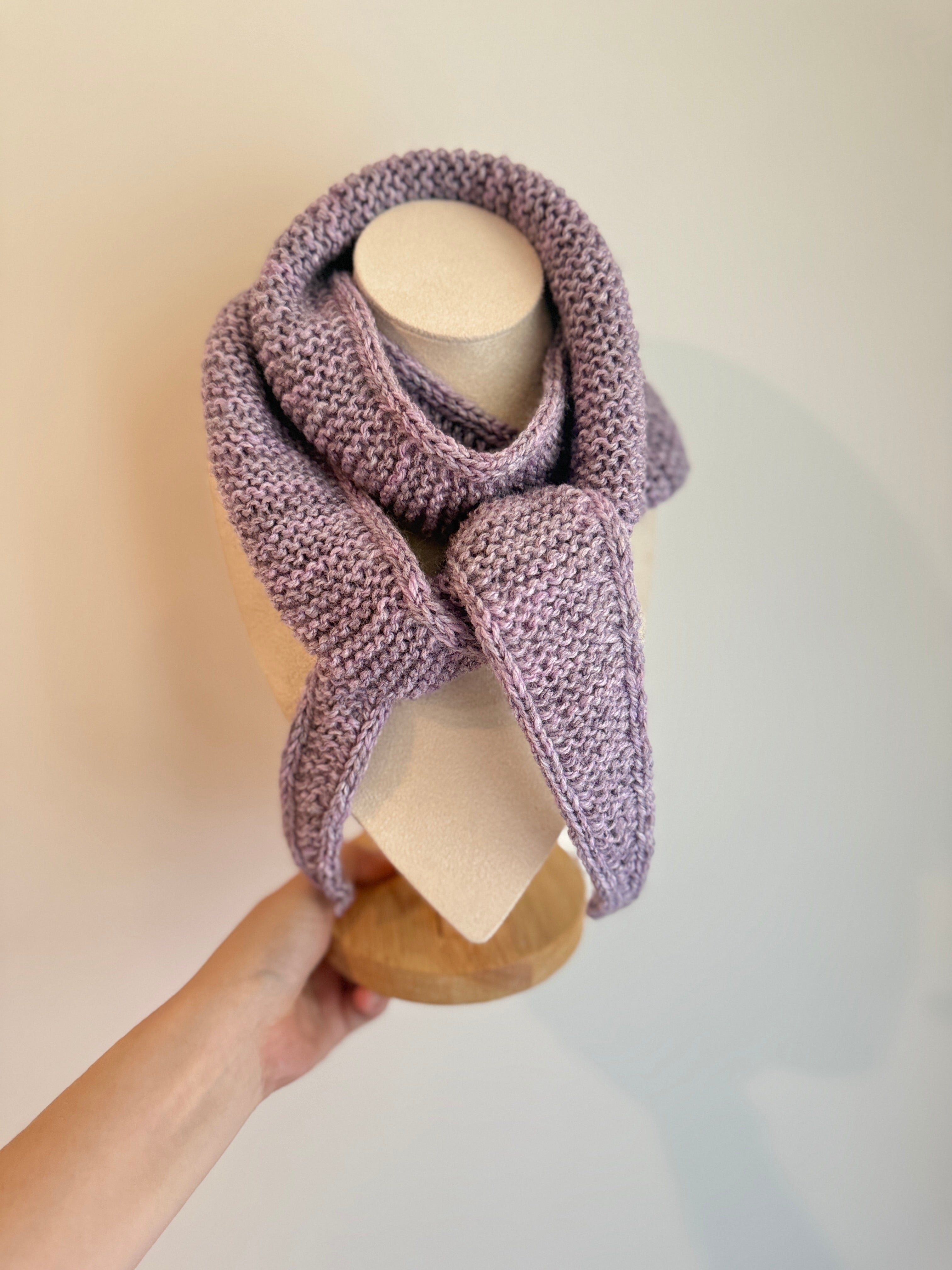Knitted sophie scarf in lavender