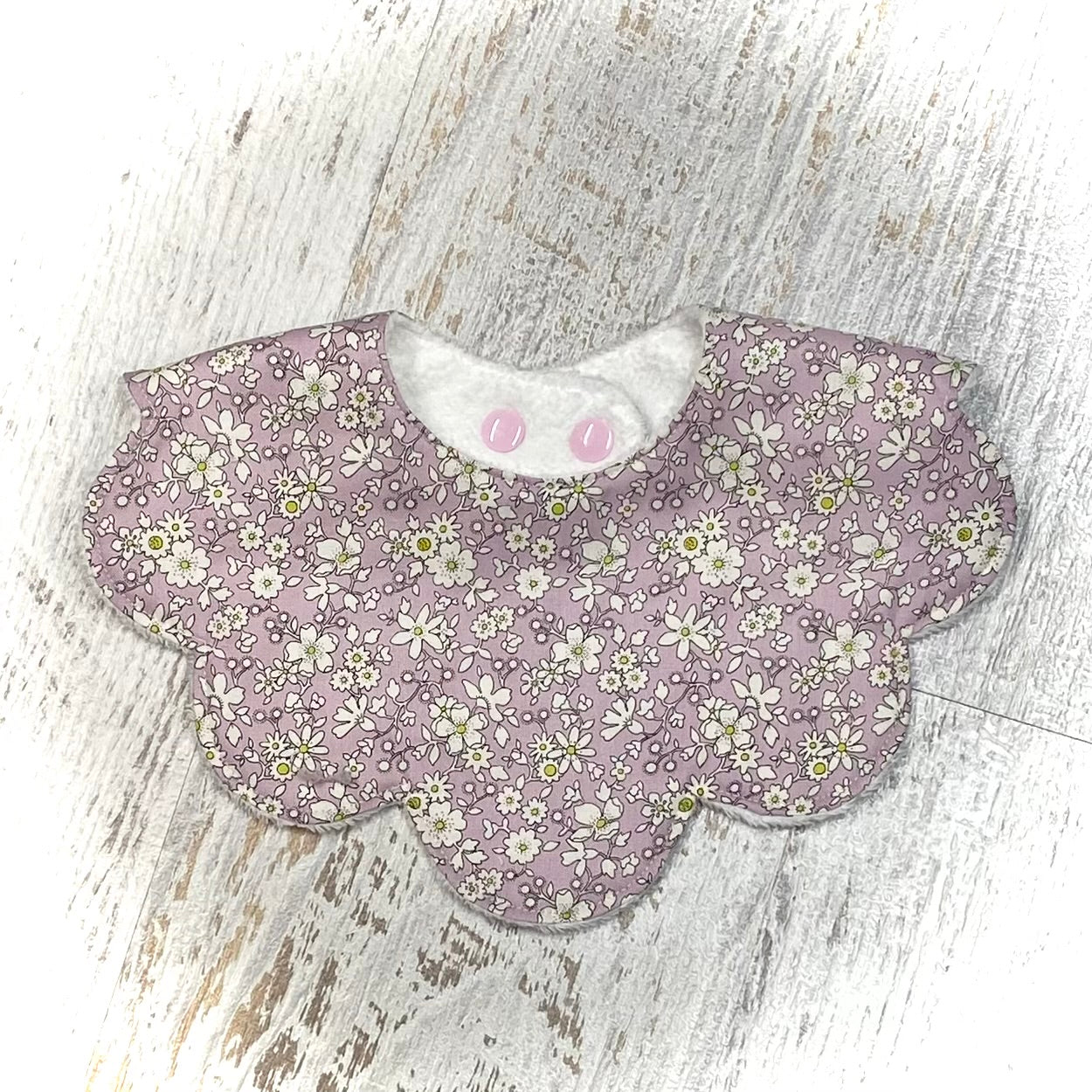 Scalloped Bib – Liberty Cotton