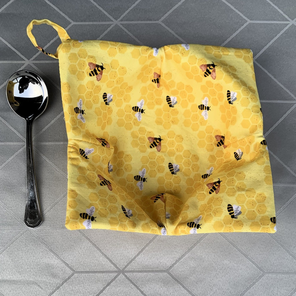 Bowl Cosy with hanging loop