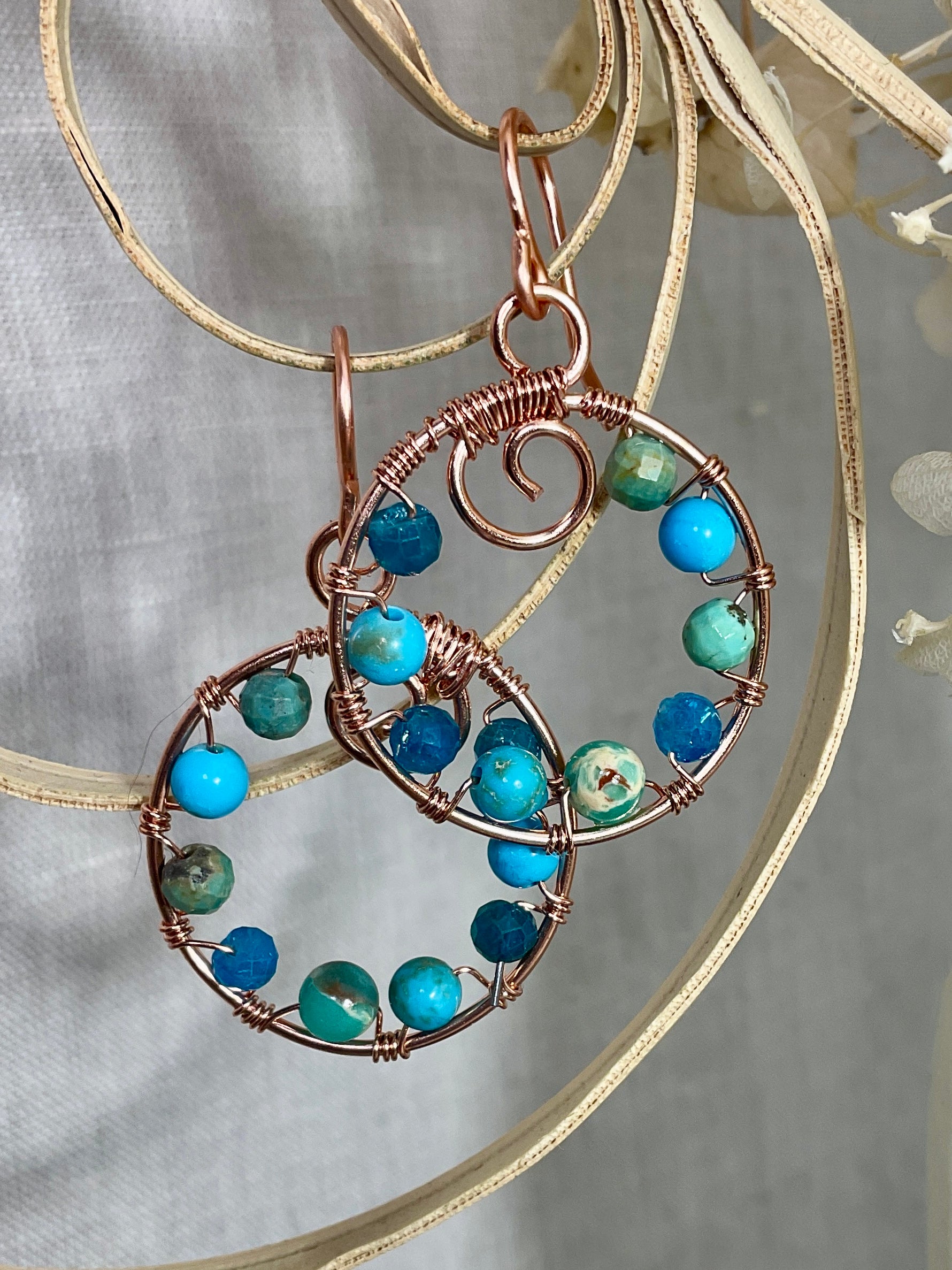 Gemstone and copper earrings. Handmade