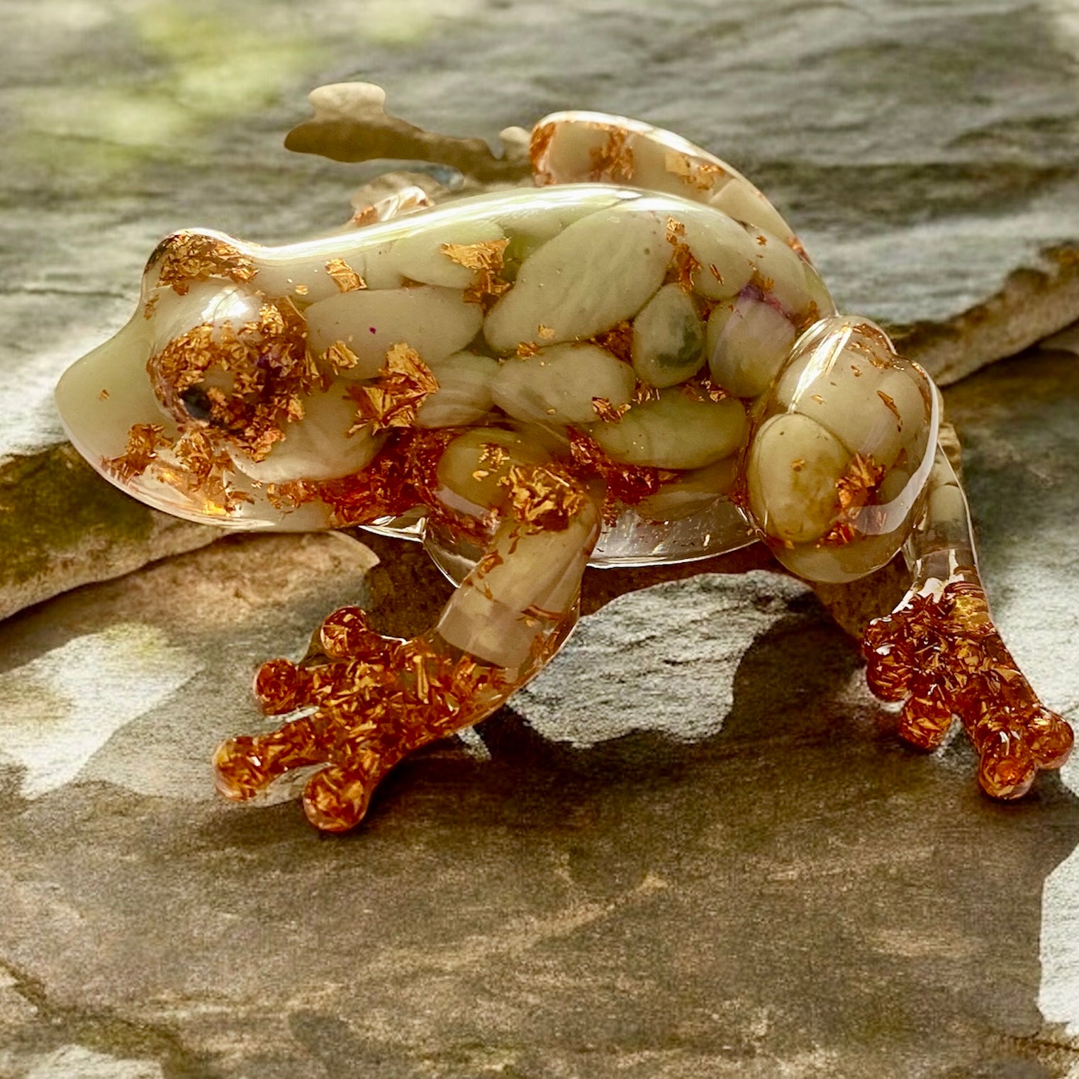 Copper Ripple White River Pebbles Frog