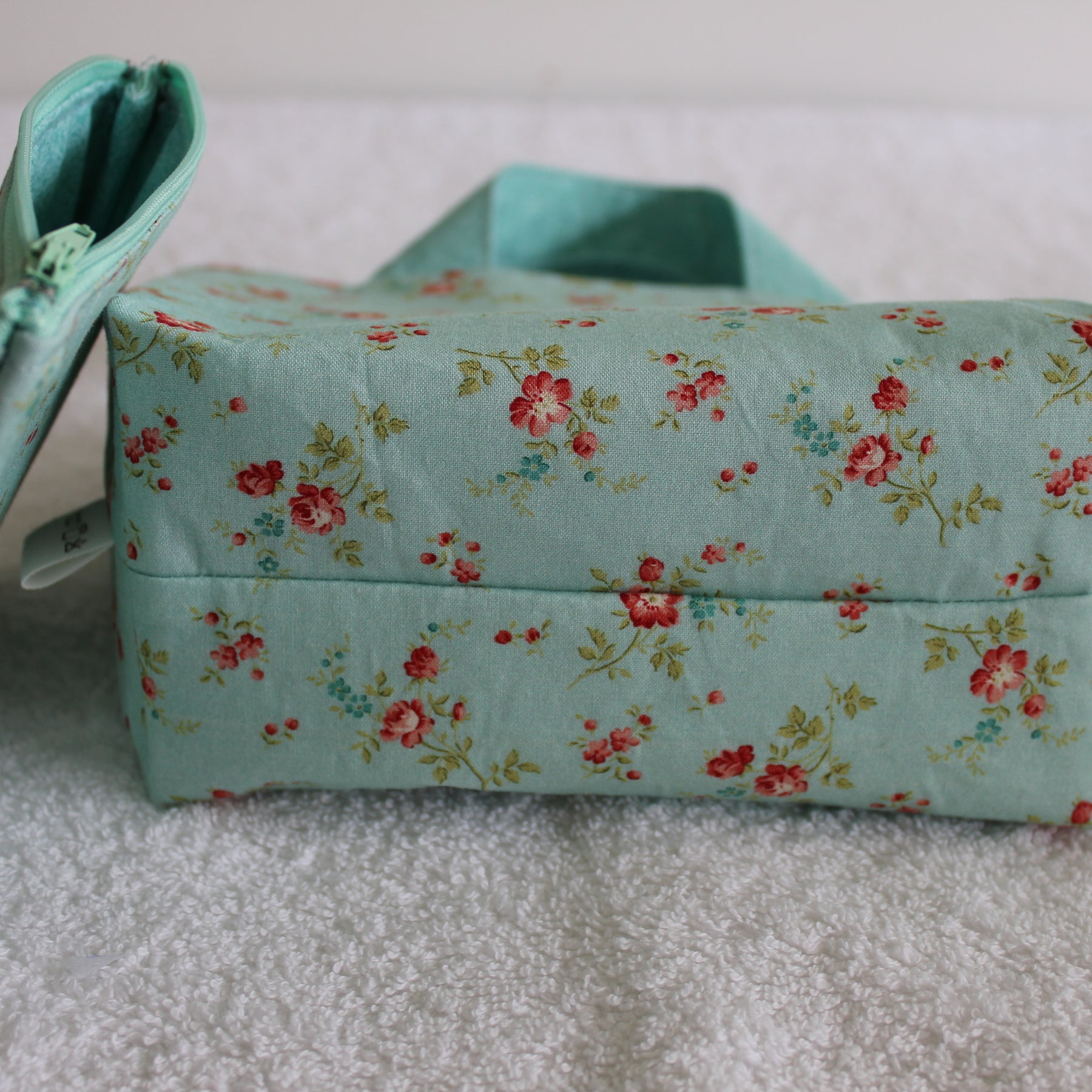 AQUAMARINE FLORAL - TINY TOTS TOTE BAG RANGE