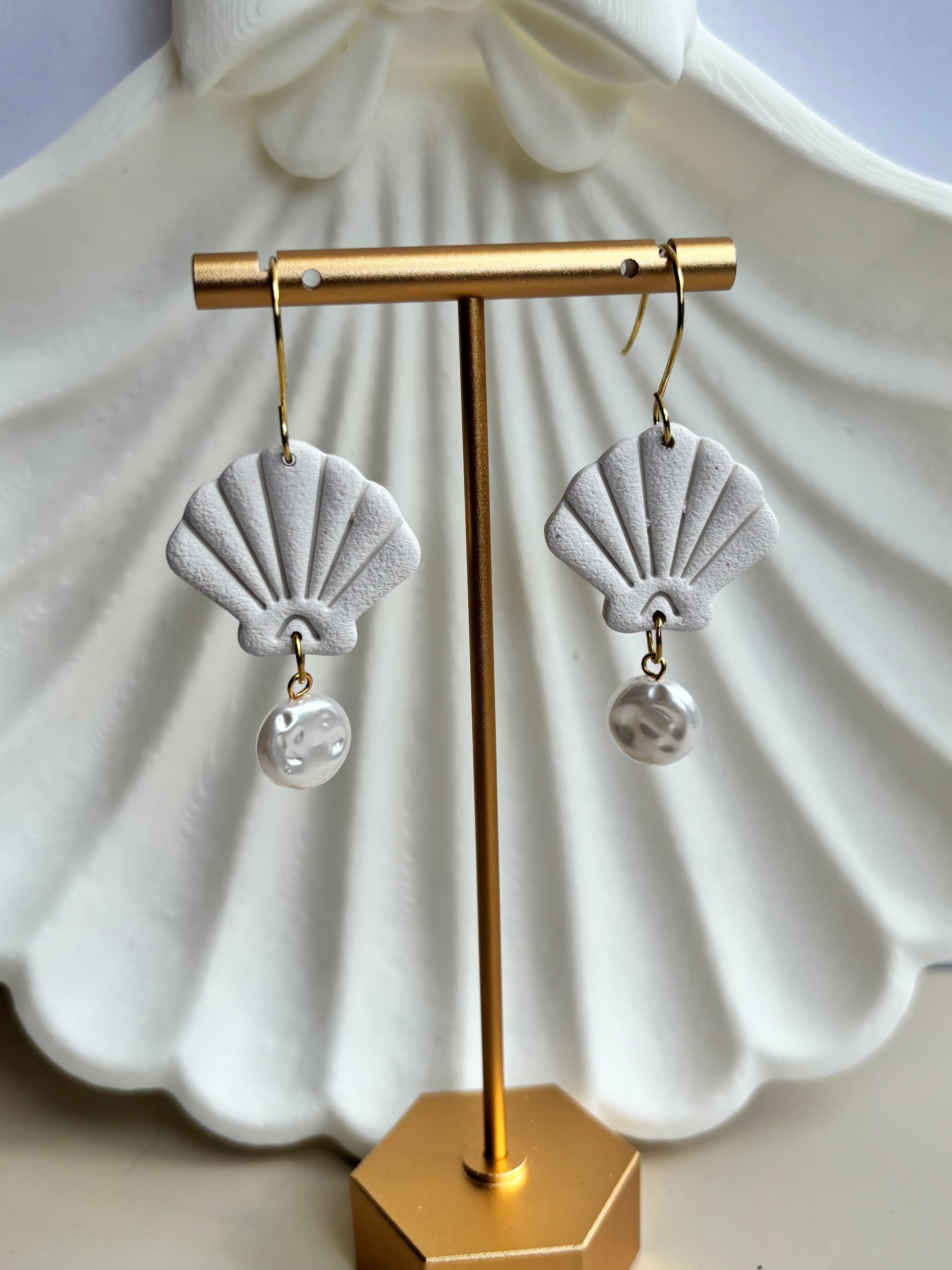 Seaside Stories | Shells & Pearls Dangle Earrings