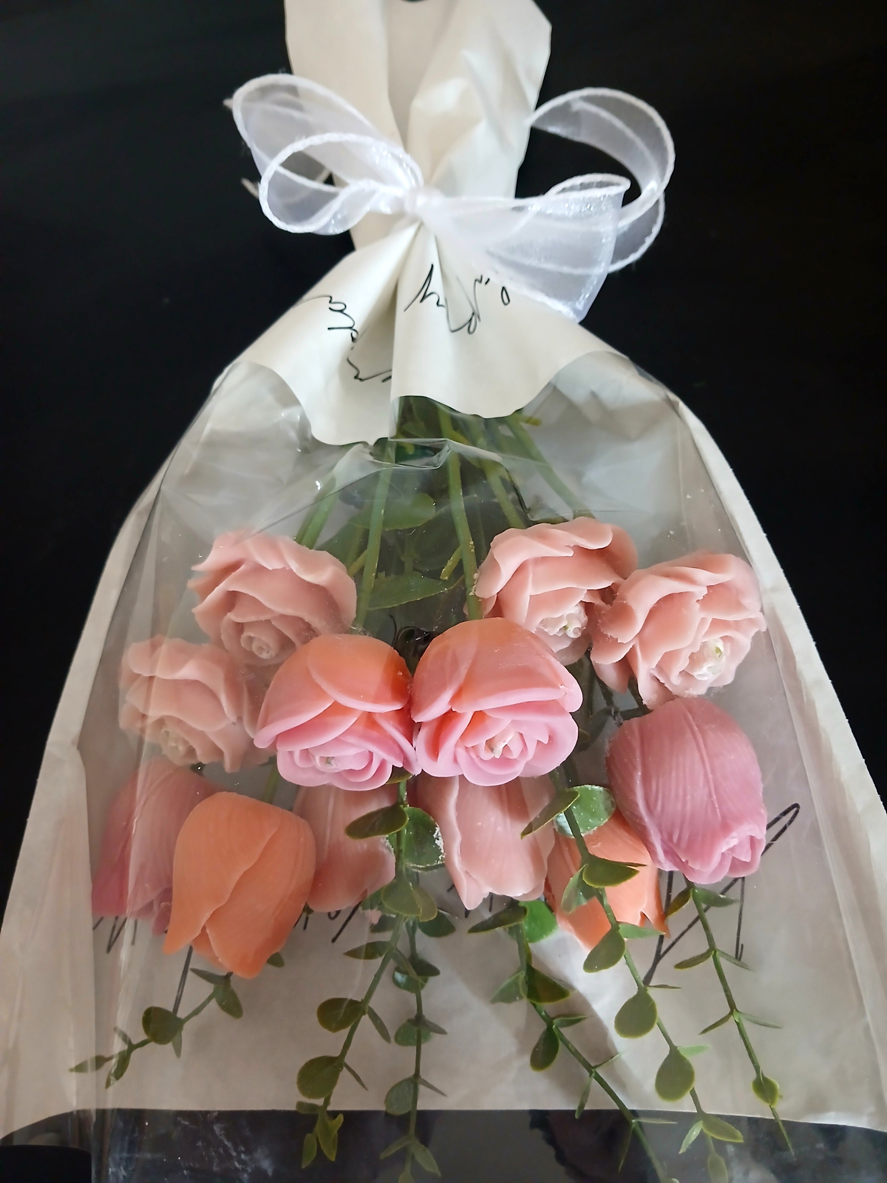 Hand Held Bouquet Black Raspberry & Vanilla