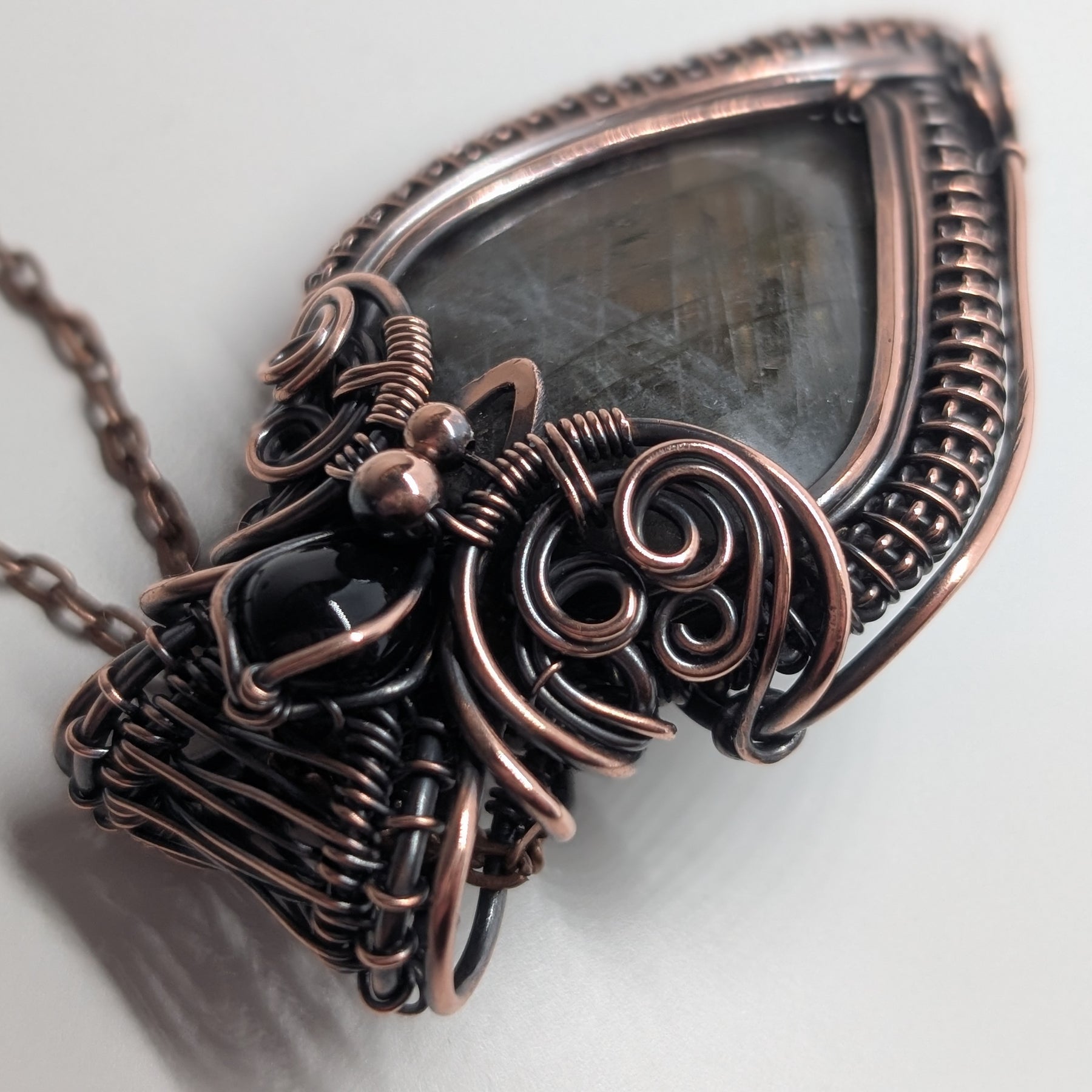 Kardia Two-Way Pendant - Labradorite & Black Onyx in Copper