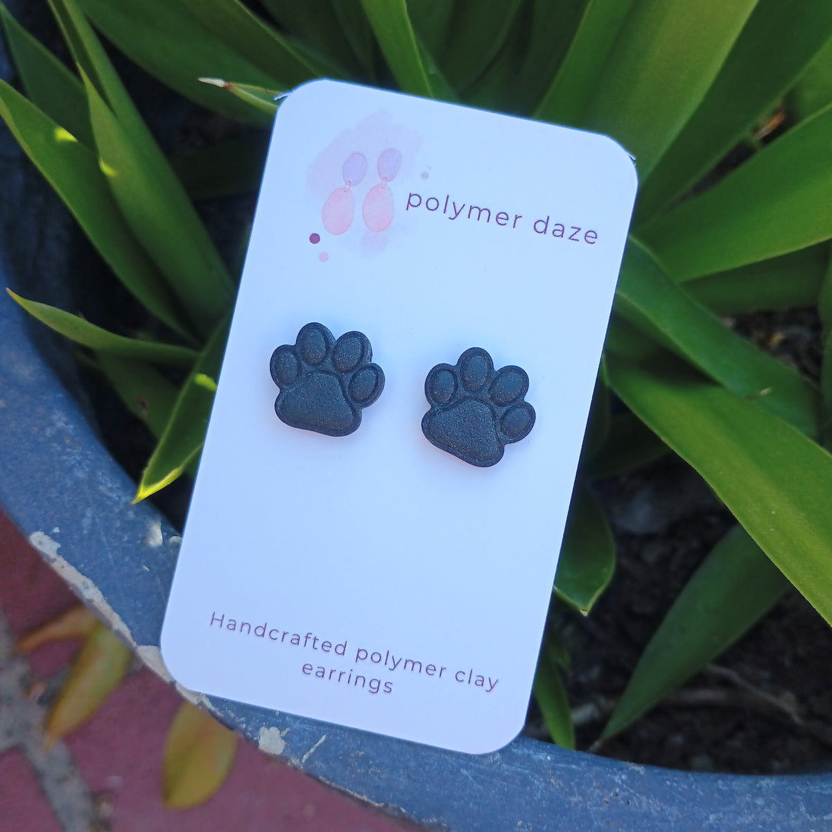 Puppy paws stud earrings