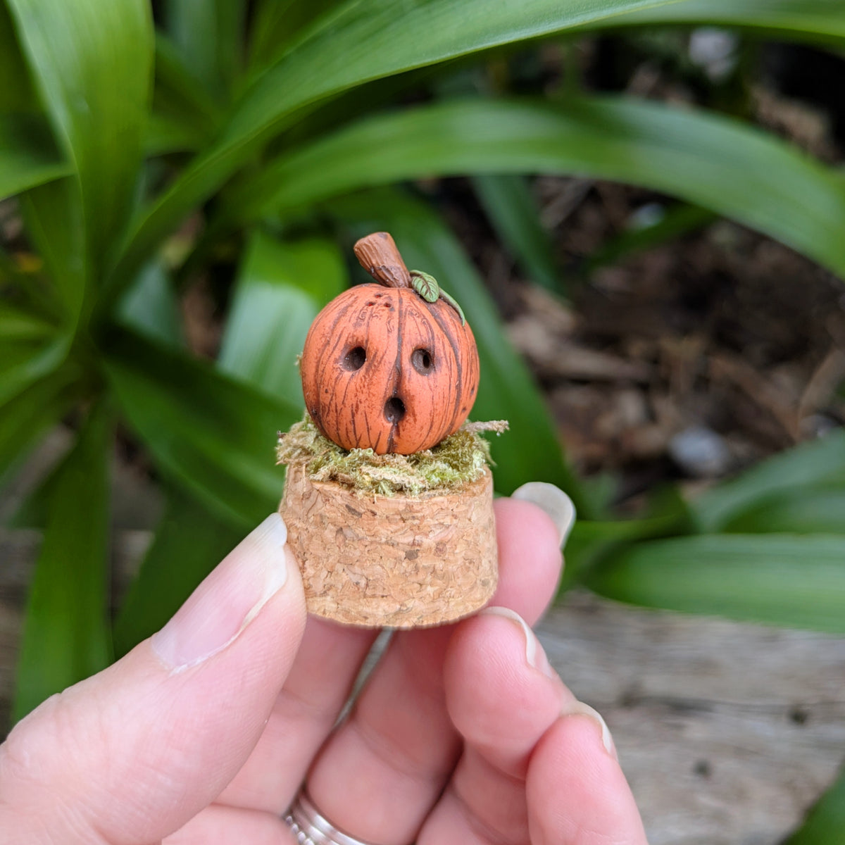 Mini Halloween Pumpkin & Tombstone Domes – Spooky Cute Miniatures