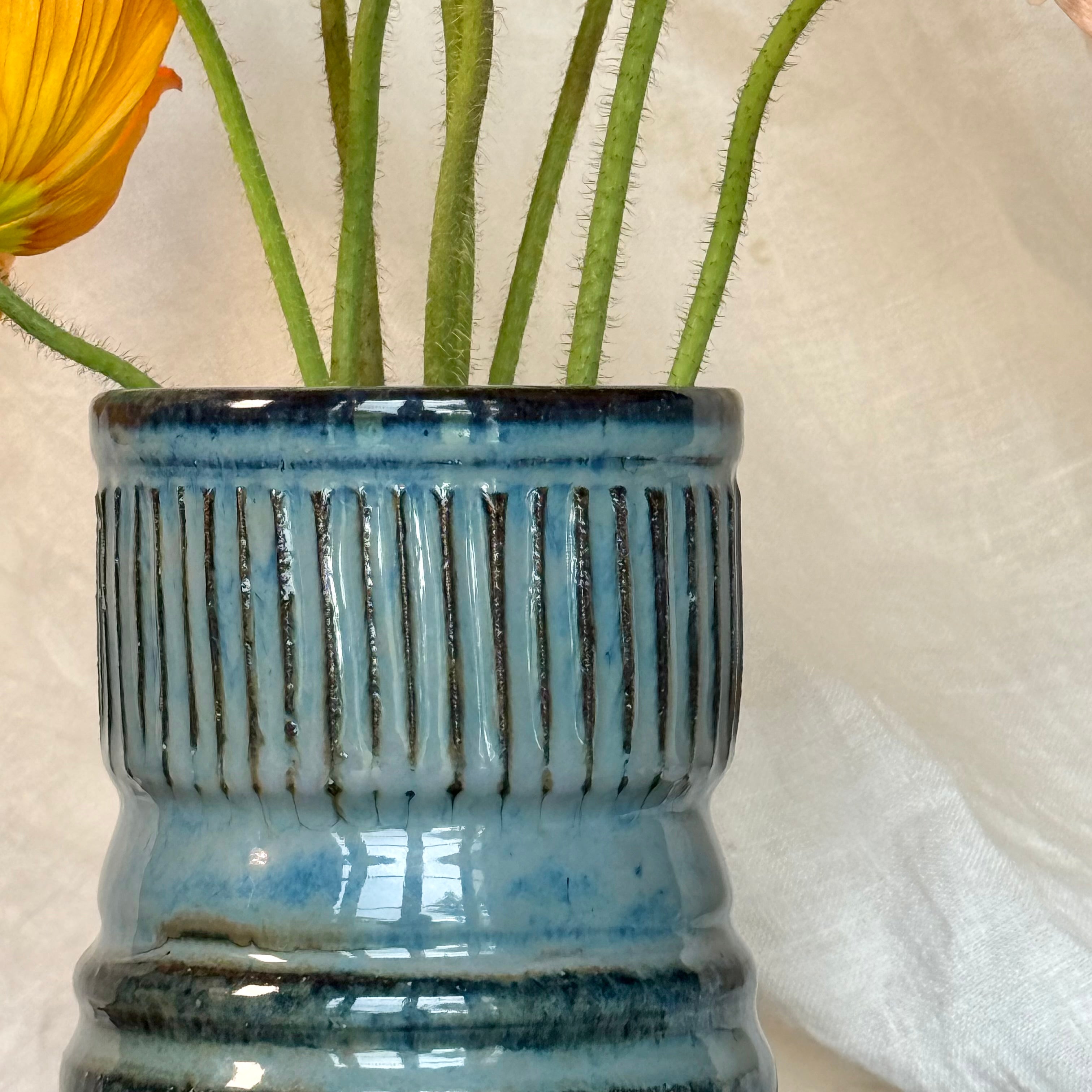 Sunday Curved | Handmade Ceramic Flower Vase + Flower Frog