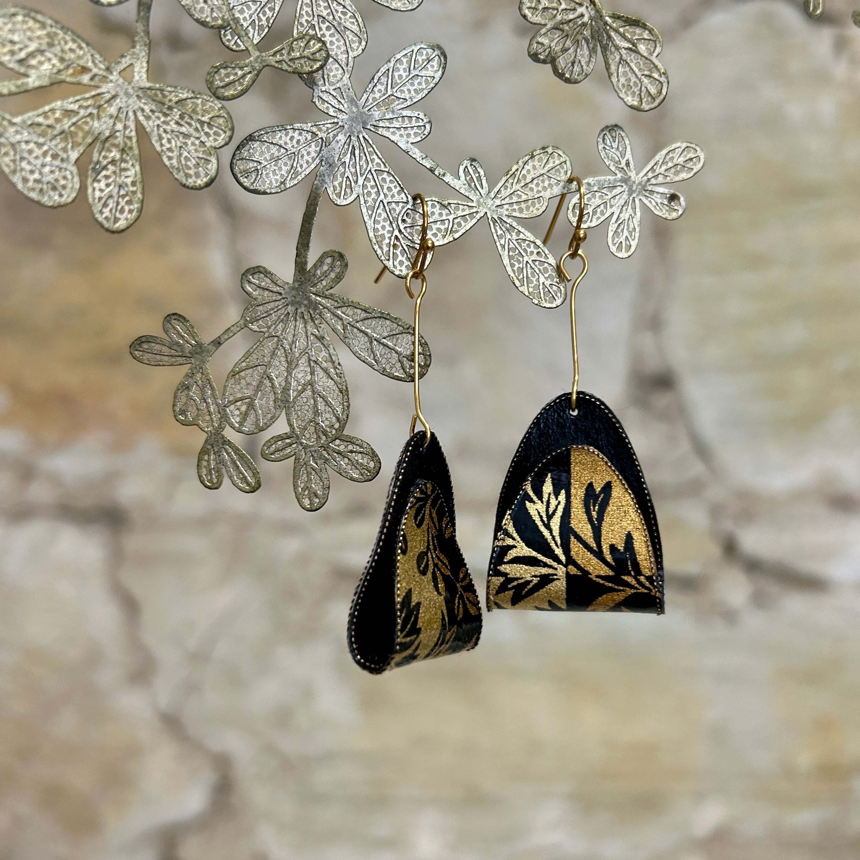 Earrings Elegant Gold Black Japanese Washi Paper: EB-109