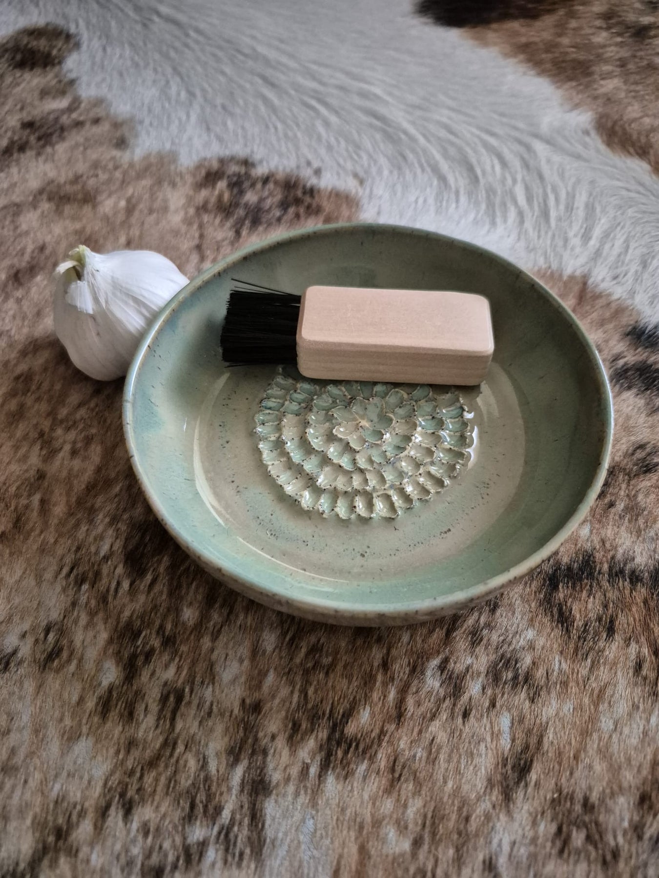 Ceramic Grater with Cleaning Brush