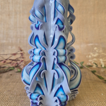 White and Blue 16cm