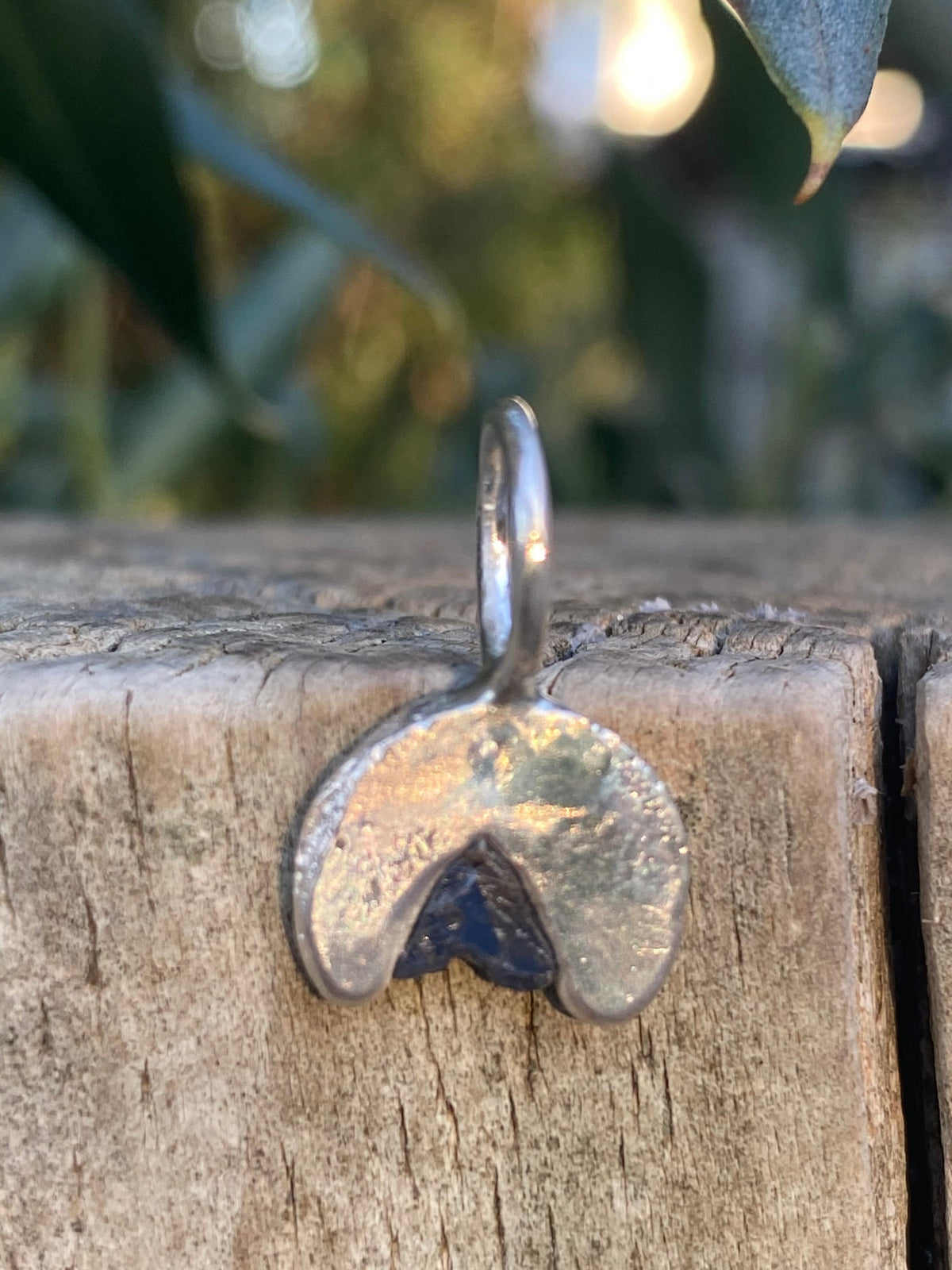 Blue Tide Rockpool Pendant – Raw Australian Sapphire and Sterling Silver