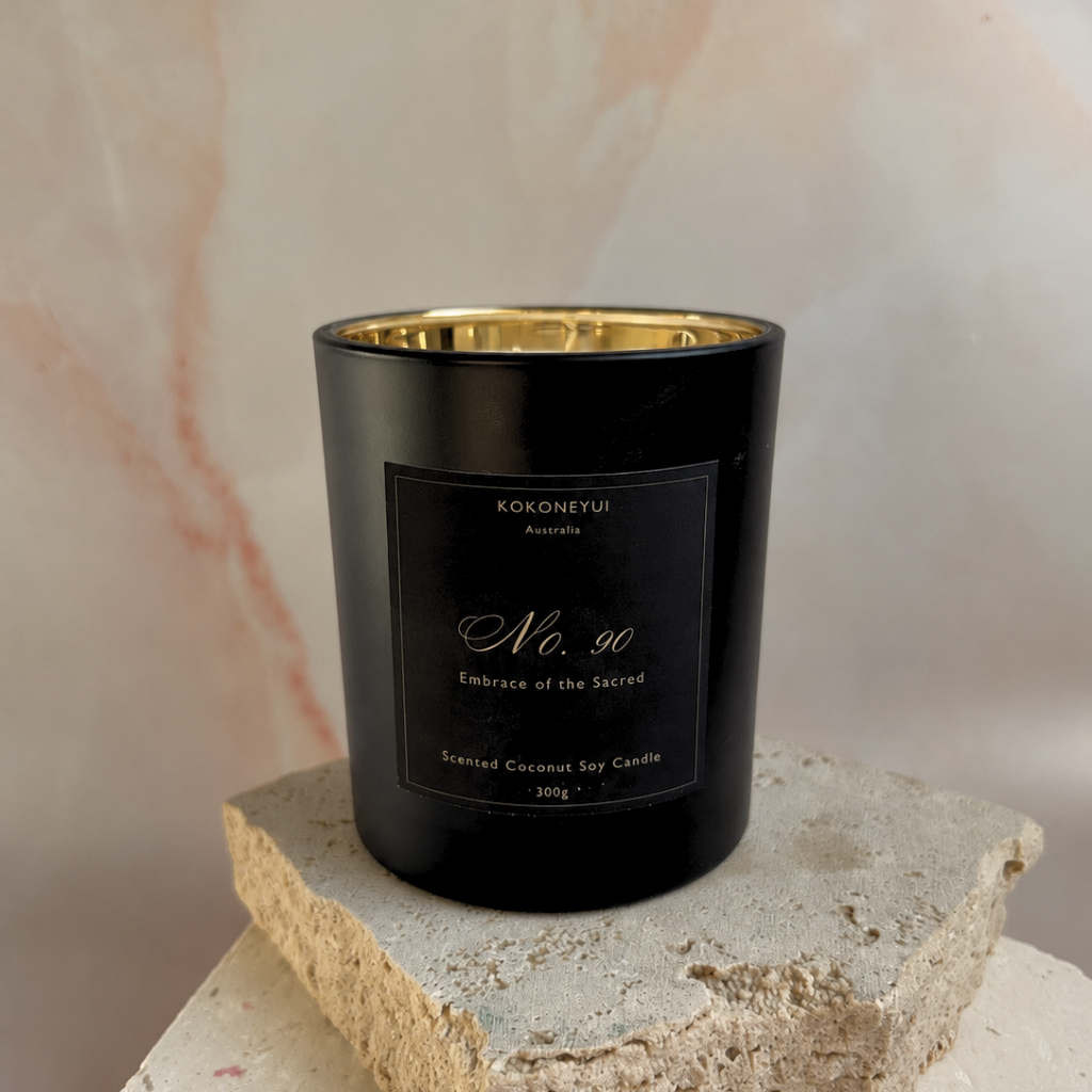 No.90 Embrace of the Sacred Candle | Green Sage, Saffron & Amber — 300g