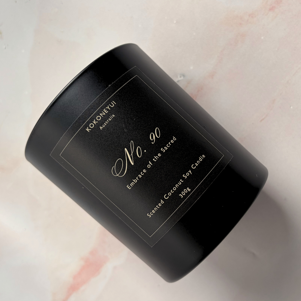 No.90 Embrace of the Sacred Candle | Green Sage, Saffron & Amber — 300g