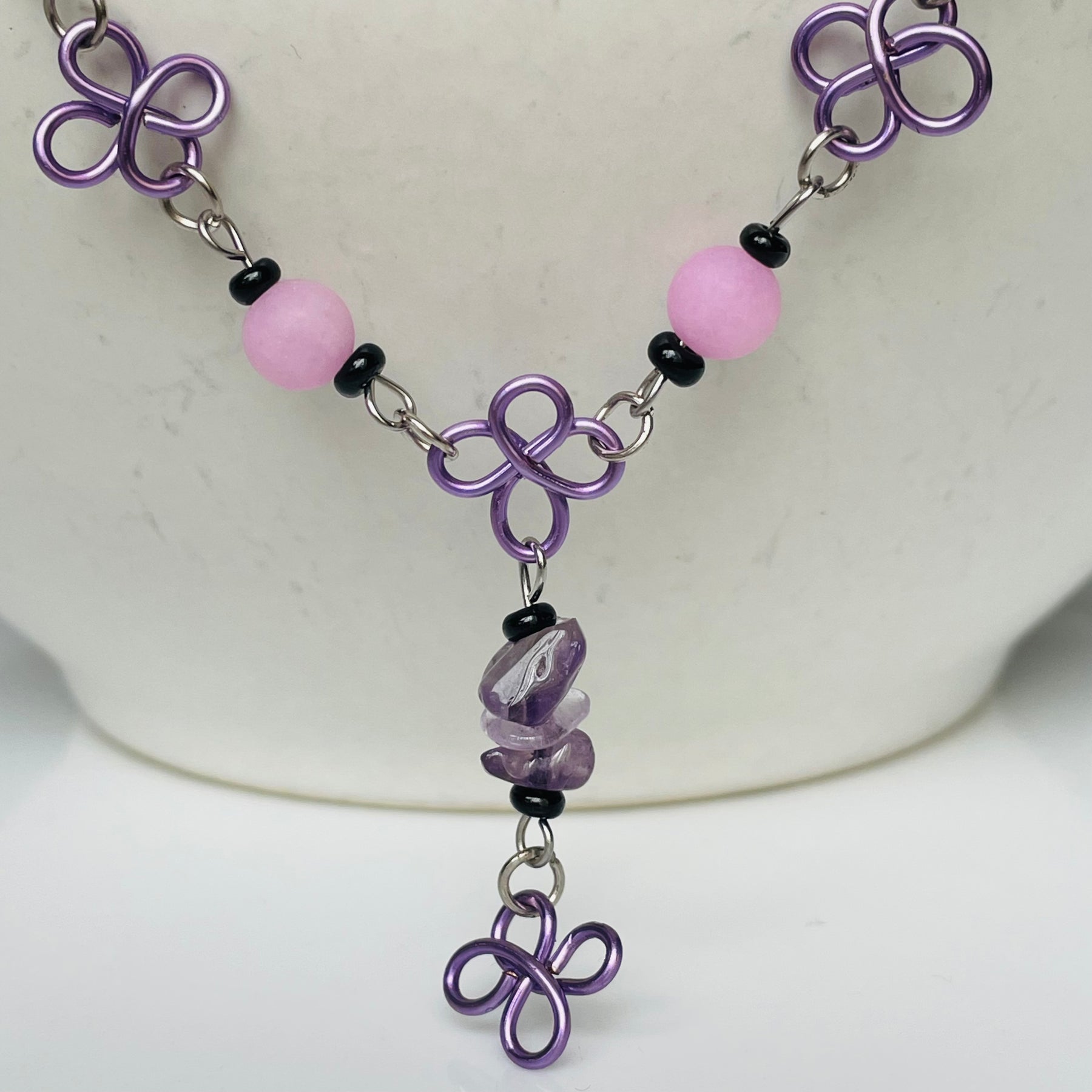 Amethyst and Alabaster Gemstone Daisy Wire Necklace