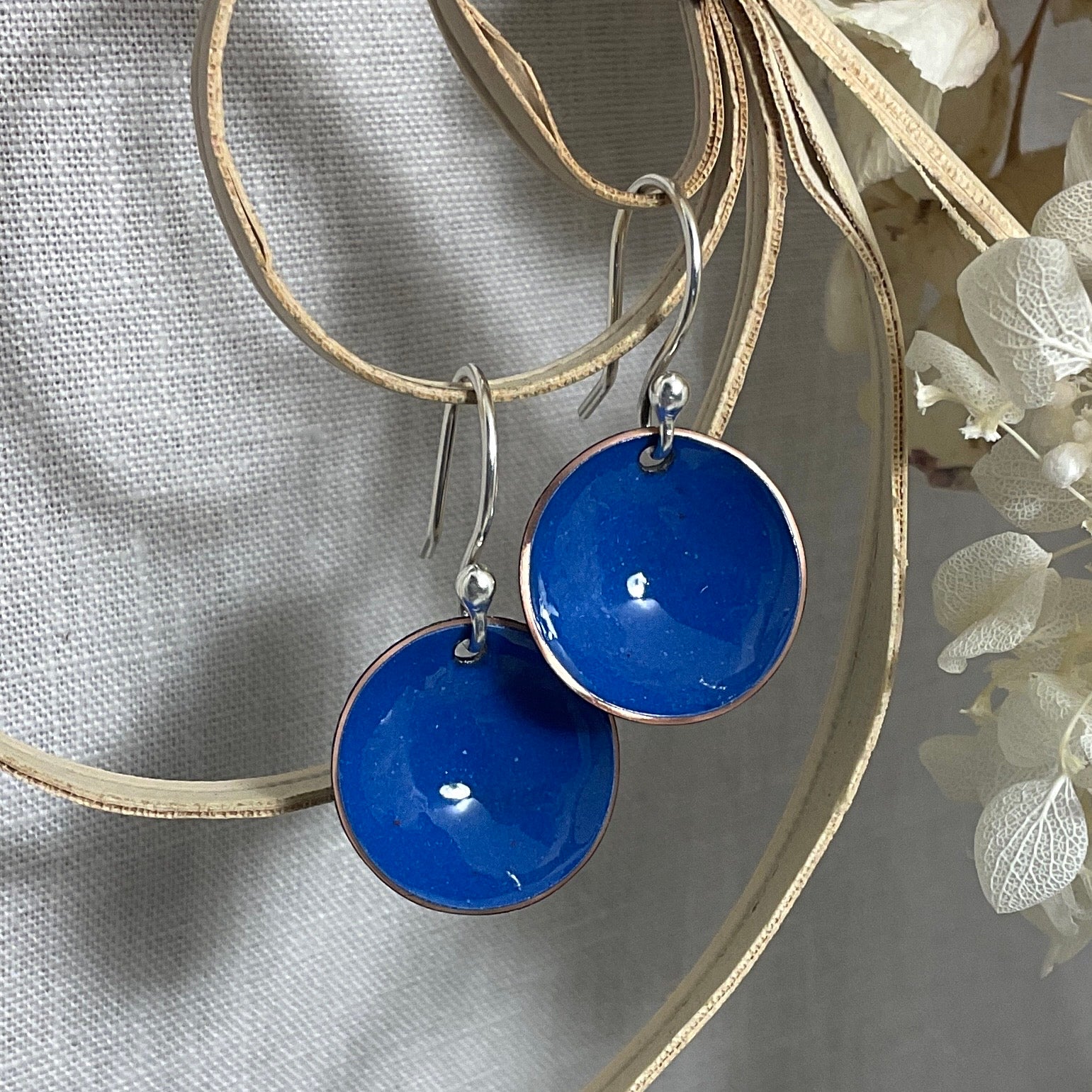 Everyday earrings | Blue tones.