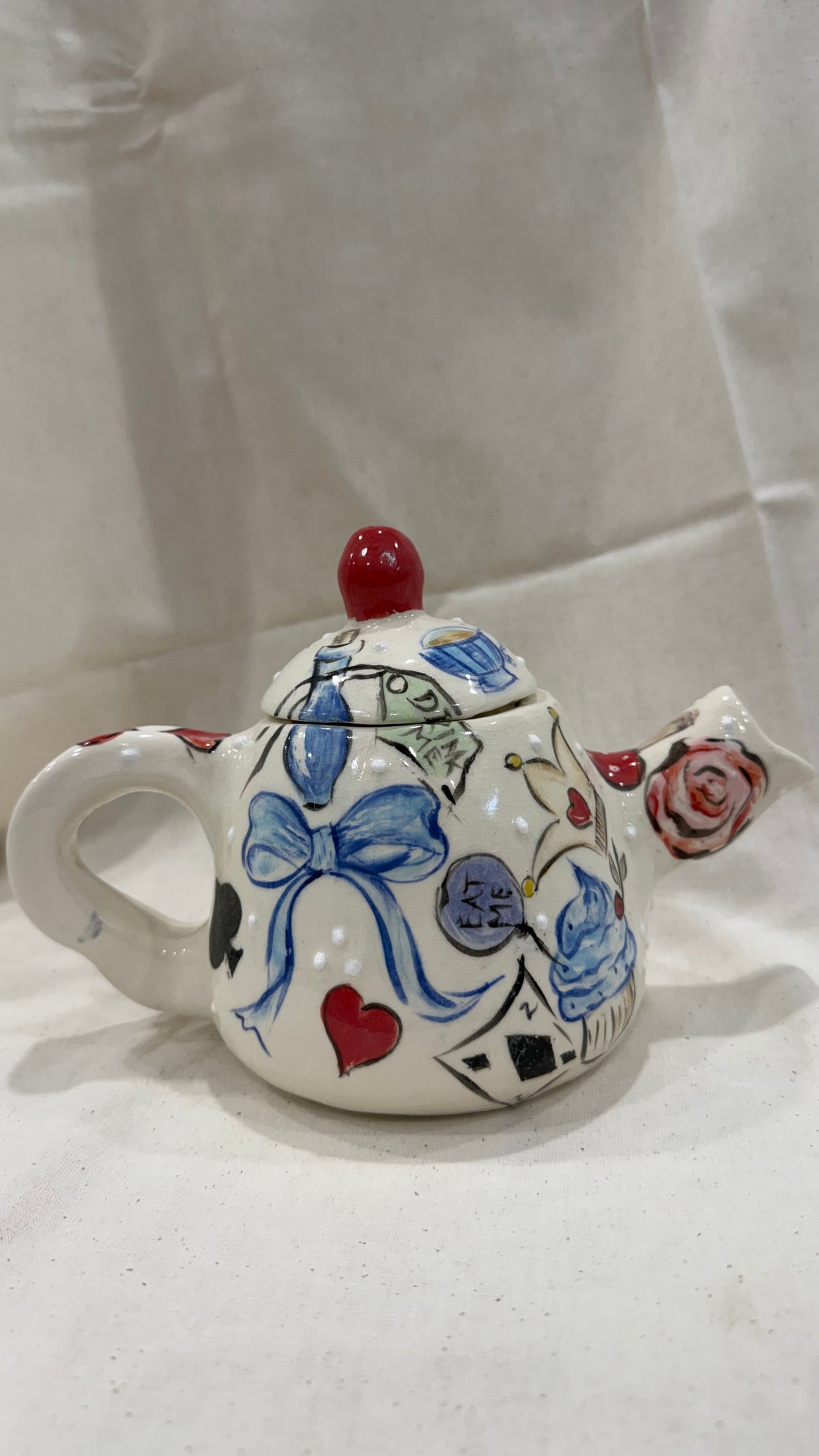 Alice in Wonderland Tea Pot