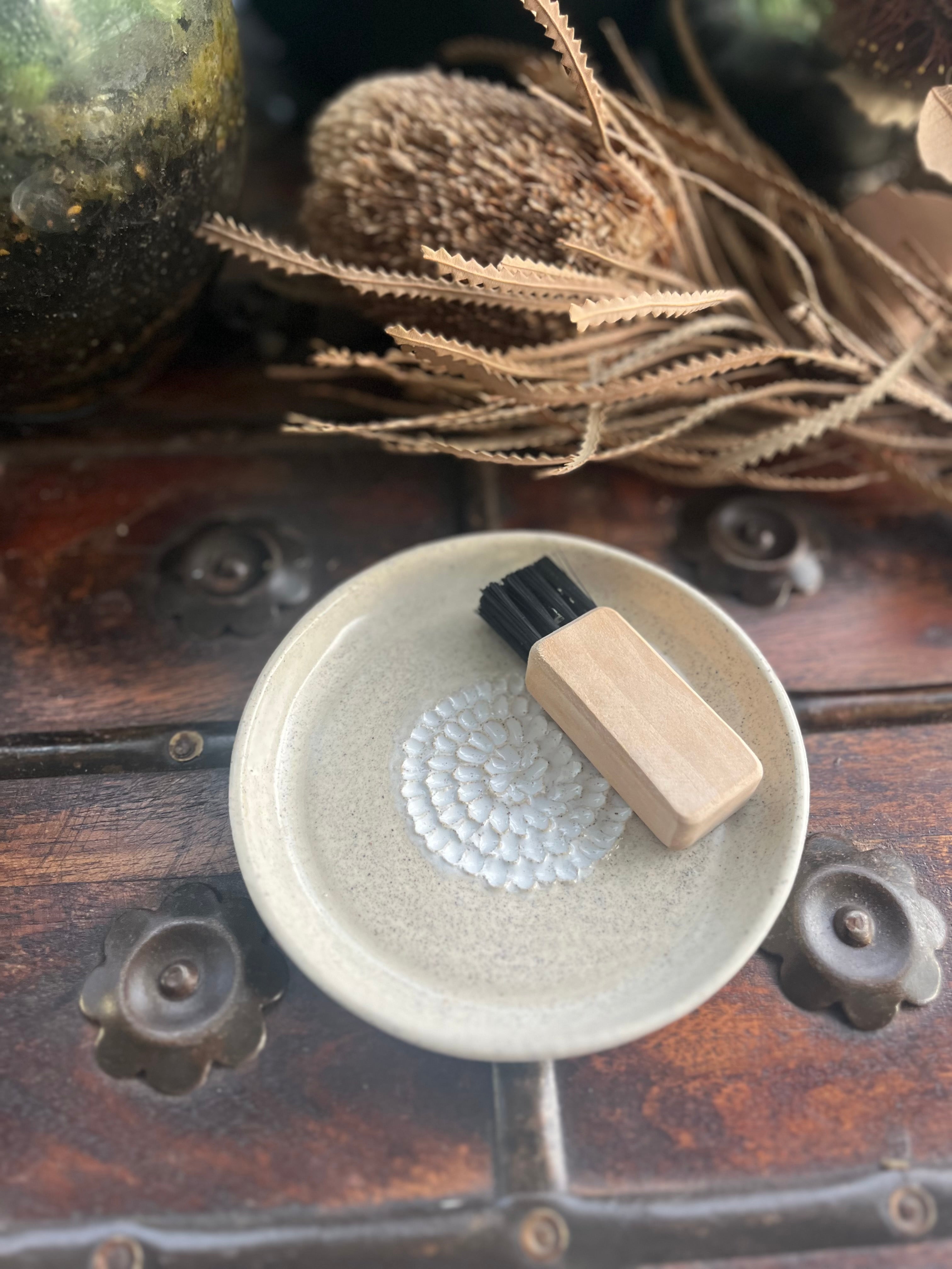 Ceramic Grater with Brush