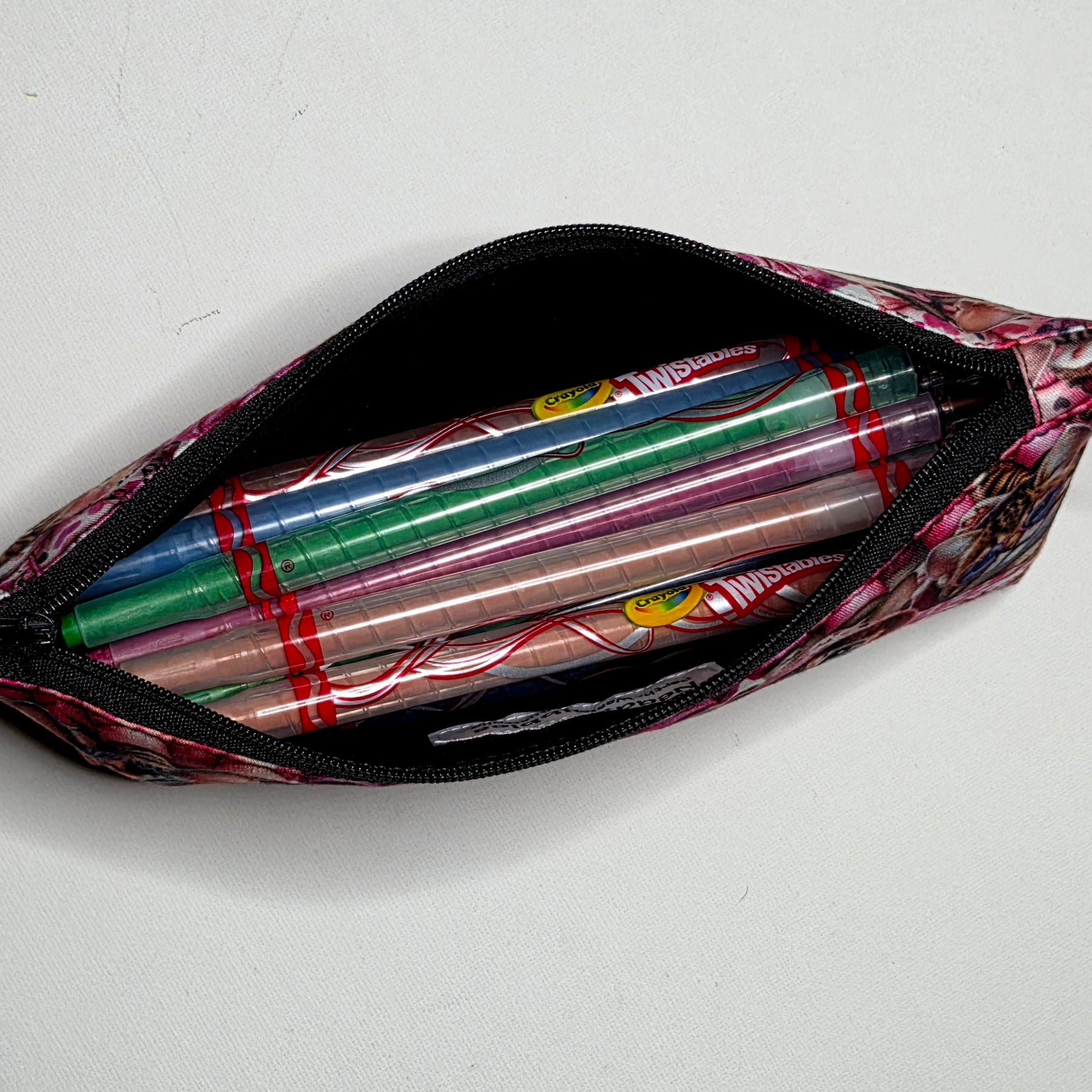 Pencil case in colourful cat fabric