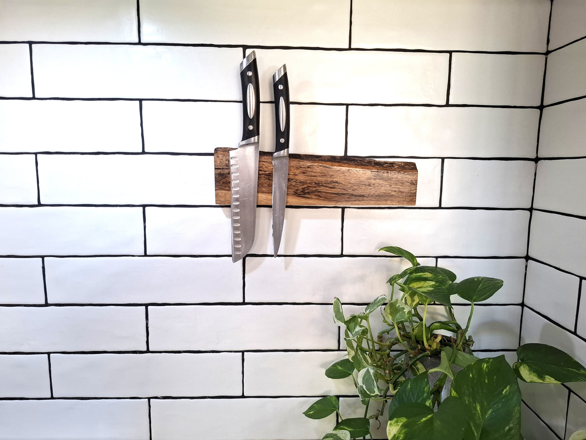 Handmade Wooden Magnetic Knife Holder: Wall-Mounted Kitchen Rack