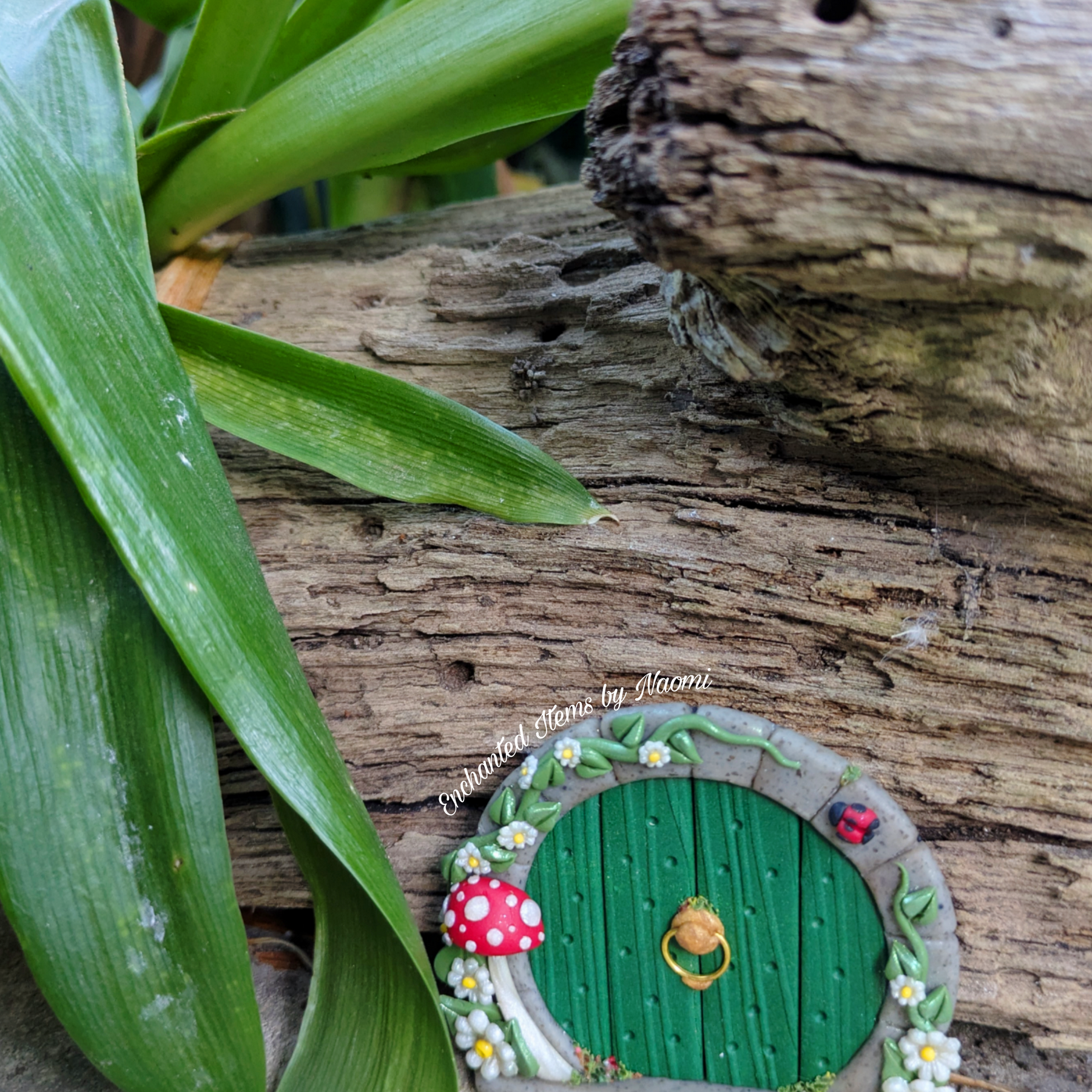 Hand Sculpted Hobbit Style Fairy Doors – Two Designs Available