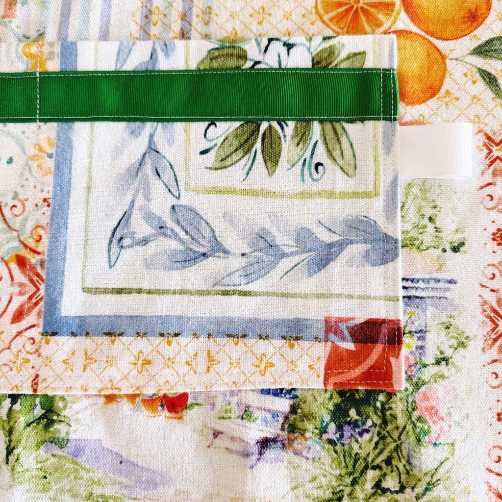 Amalfi coast Japanese style cross back kitchen apron. Crafting, gardening, no ties apron.