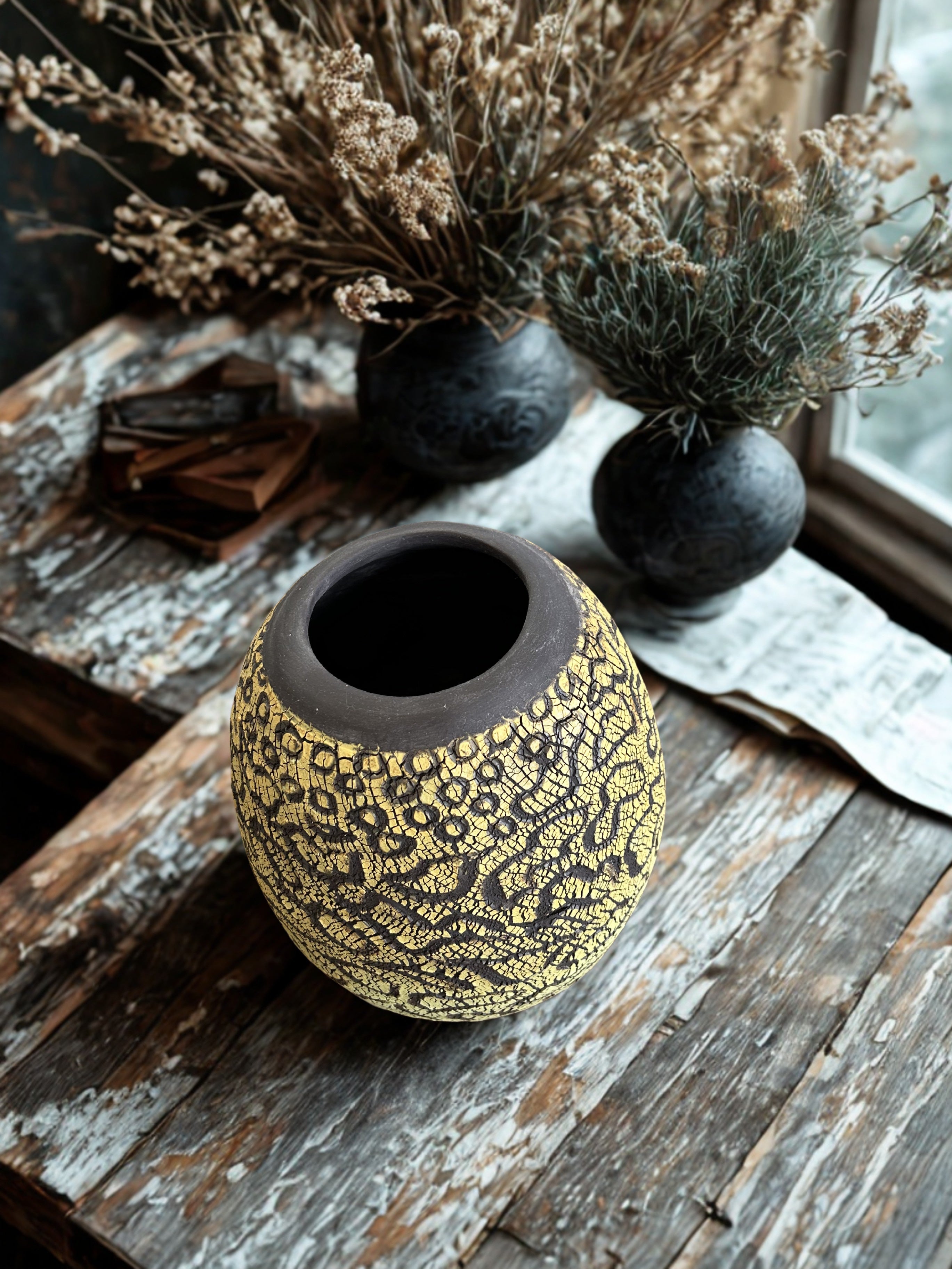 Black ceramic vase african style