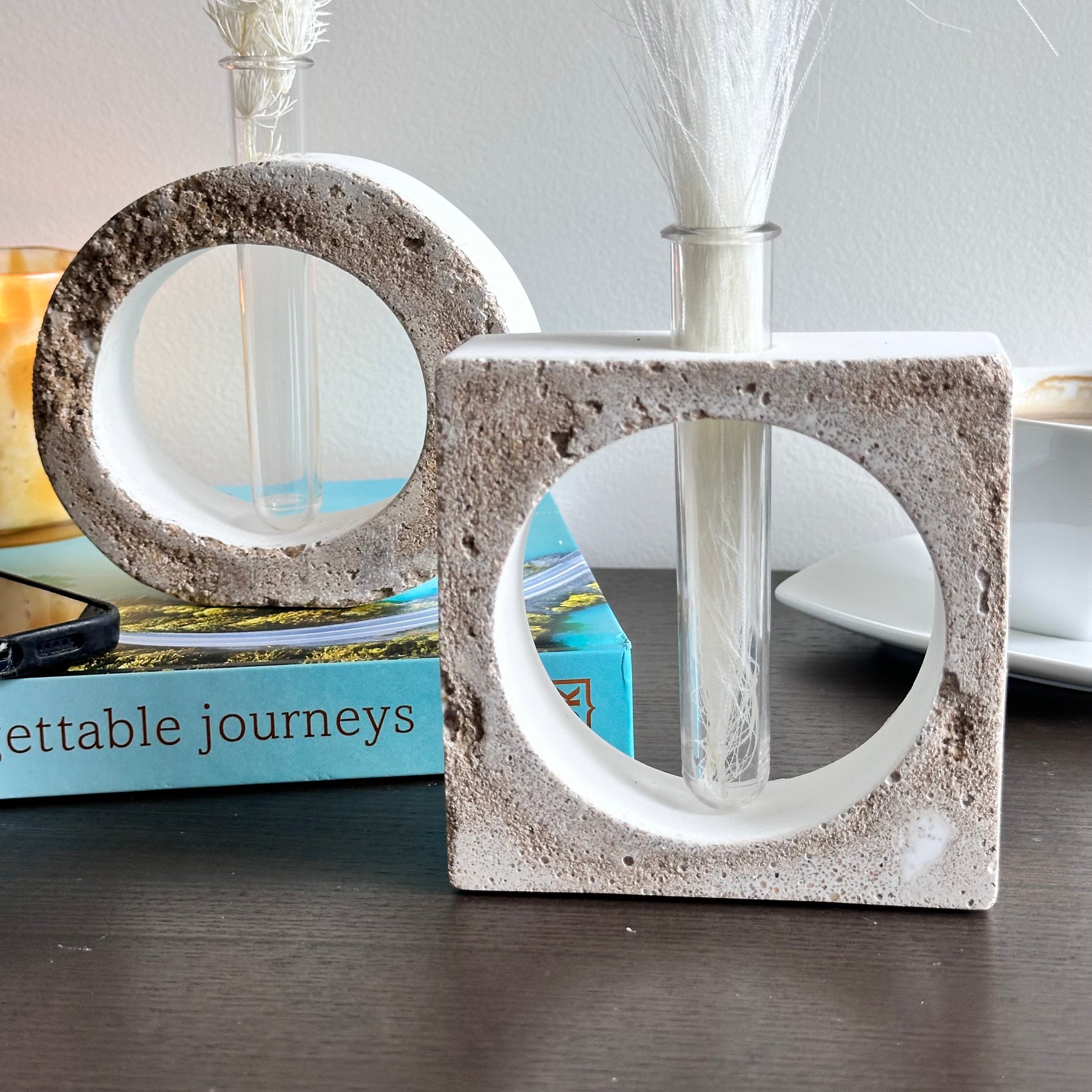 Coastal-inspired Eco-friendly resin vases with natural sand
