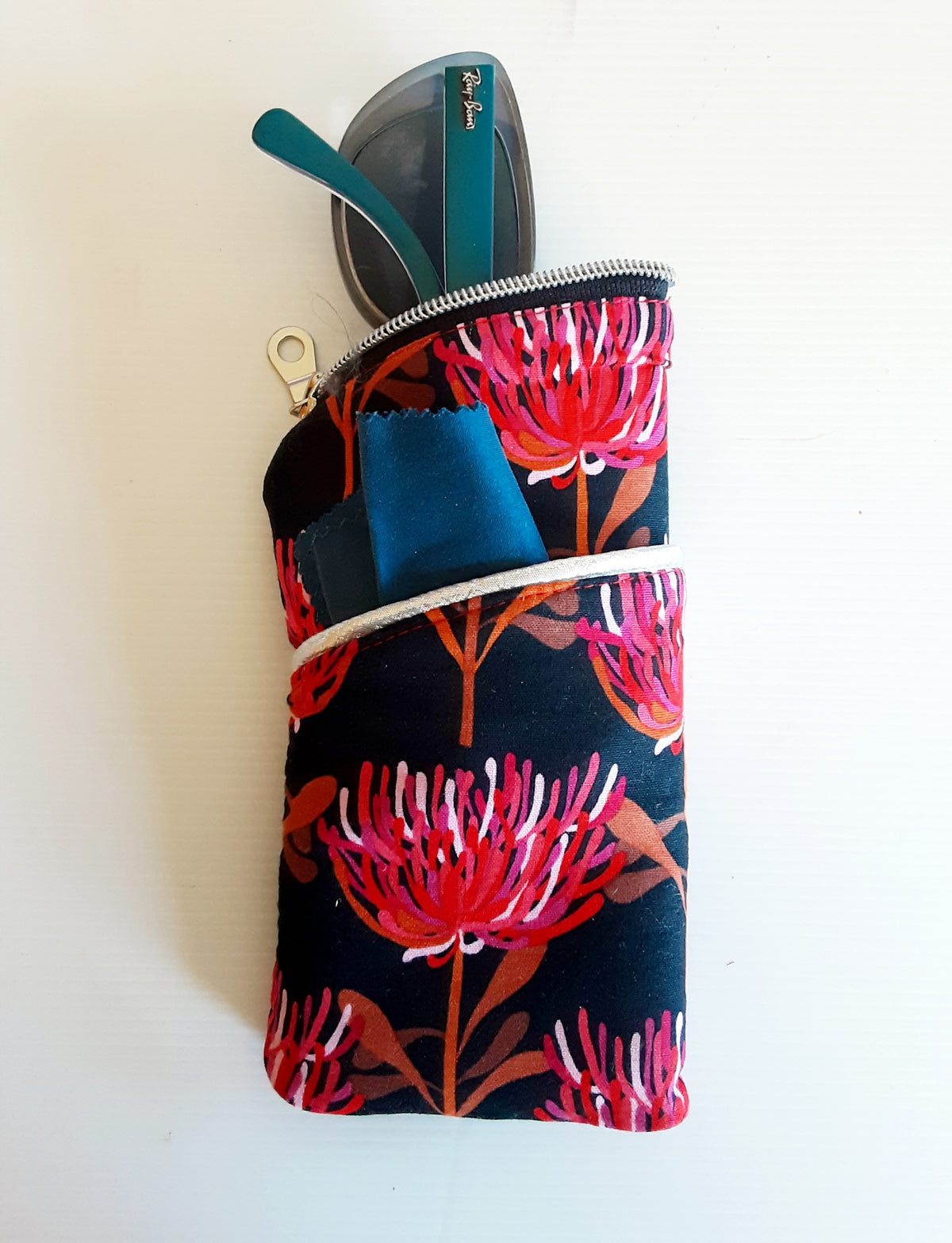 Handmade Padded Sunglass Case, Zippered Eyeglass Pouch, Aussie Floral print
