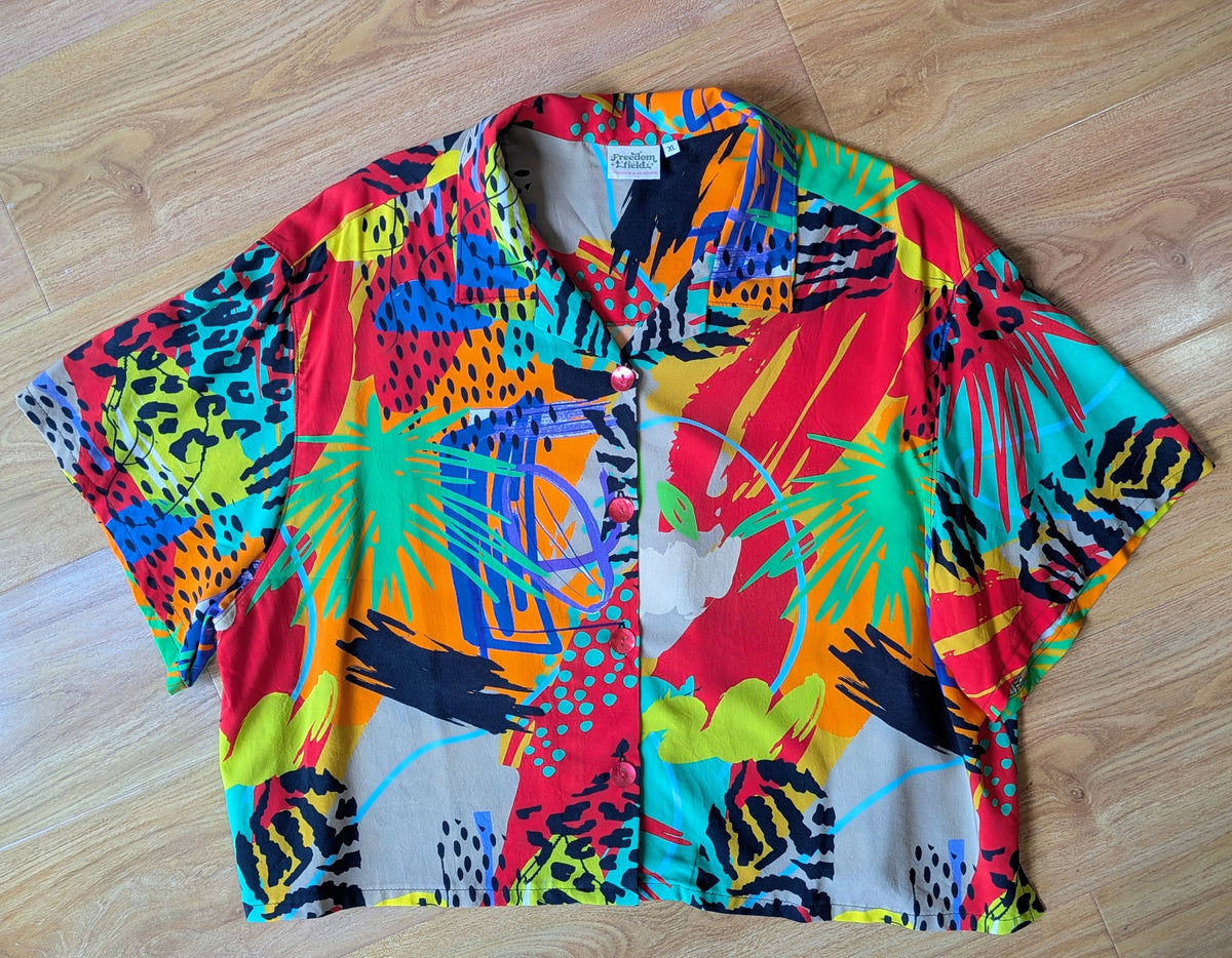 Crop Classic Cut Camp Collar Button-up Shirt Rayon (Multicolour / Size XL)